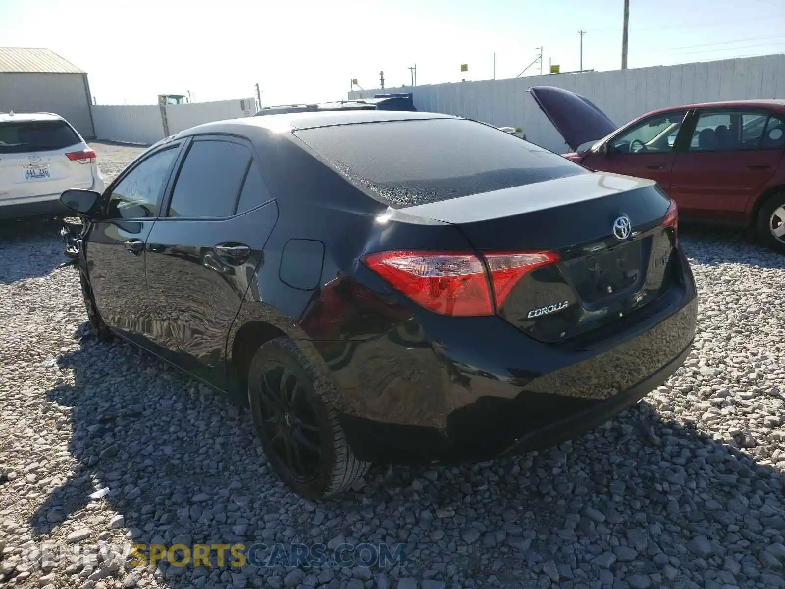 3 fotografías del automóvil dañado 2T1BURHE6KC233231 TOYOTA COROLLA 2019