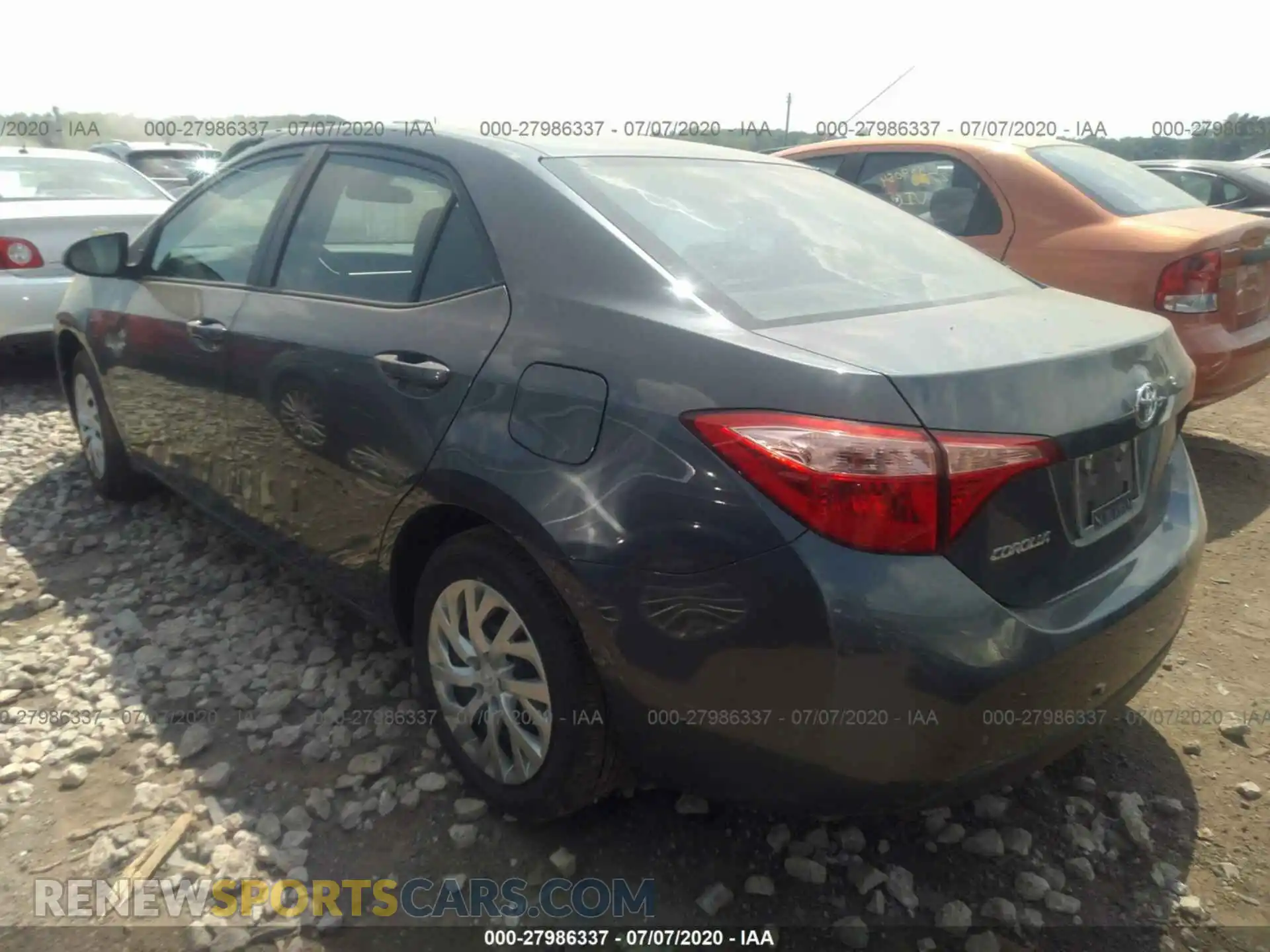 3 Photograph of a damaged car 2T1BURHE7KC126589 TOYOTA COROLLA 2019