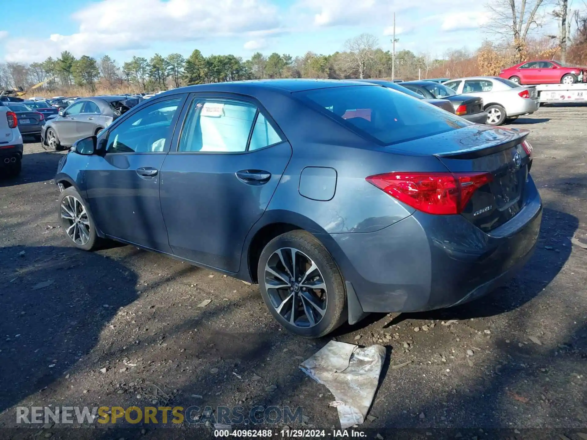 3 Photograph of a damaged car 2T1BURHE7KC137480 TOYOTA COROLLA 2019