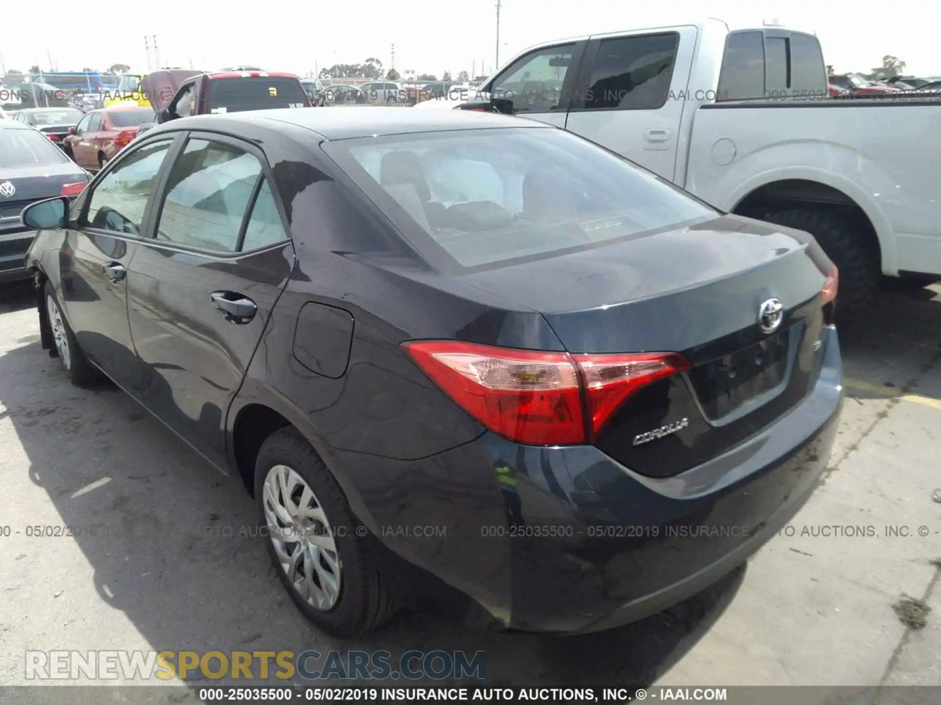 3 Photograph of a damaged car 2T1BURHE7KC155221 TOYOTA COROLLA 2019