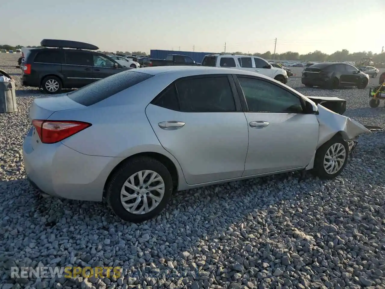 3 Photograph of a damaged car 2T1BURHE7KC156837 TOYOTA COROLLA 2019