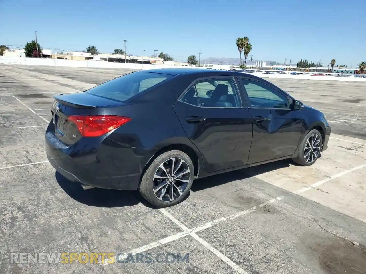 3 Photograph of a damaged car 2T1BURHE7KC163304 TOYOTA COROLLA 2019