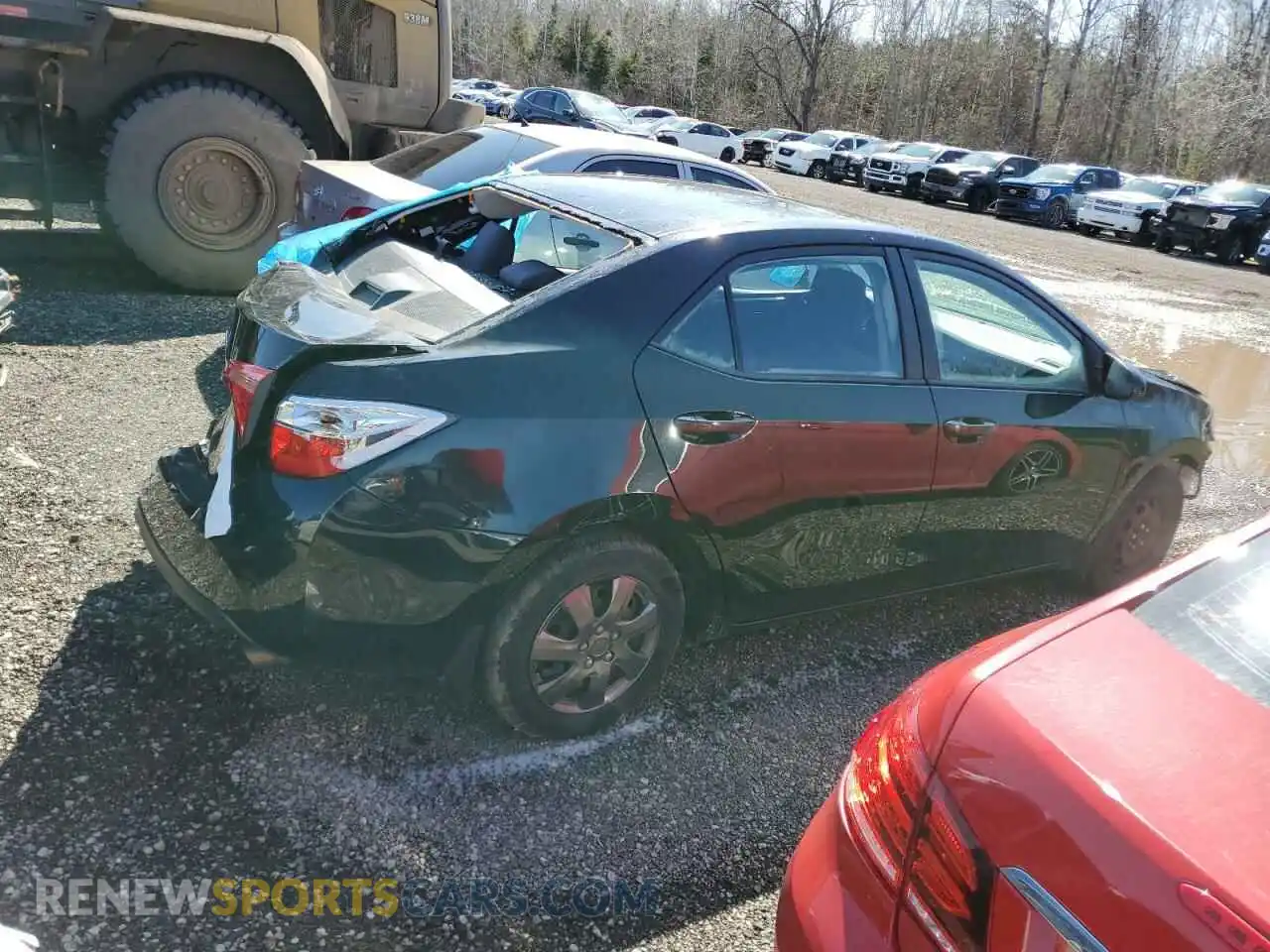 3 Фотография поврежденного автомобиля 2T1BURHE7KC163433 TOYOTA COROLLA 2019