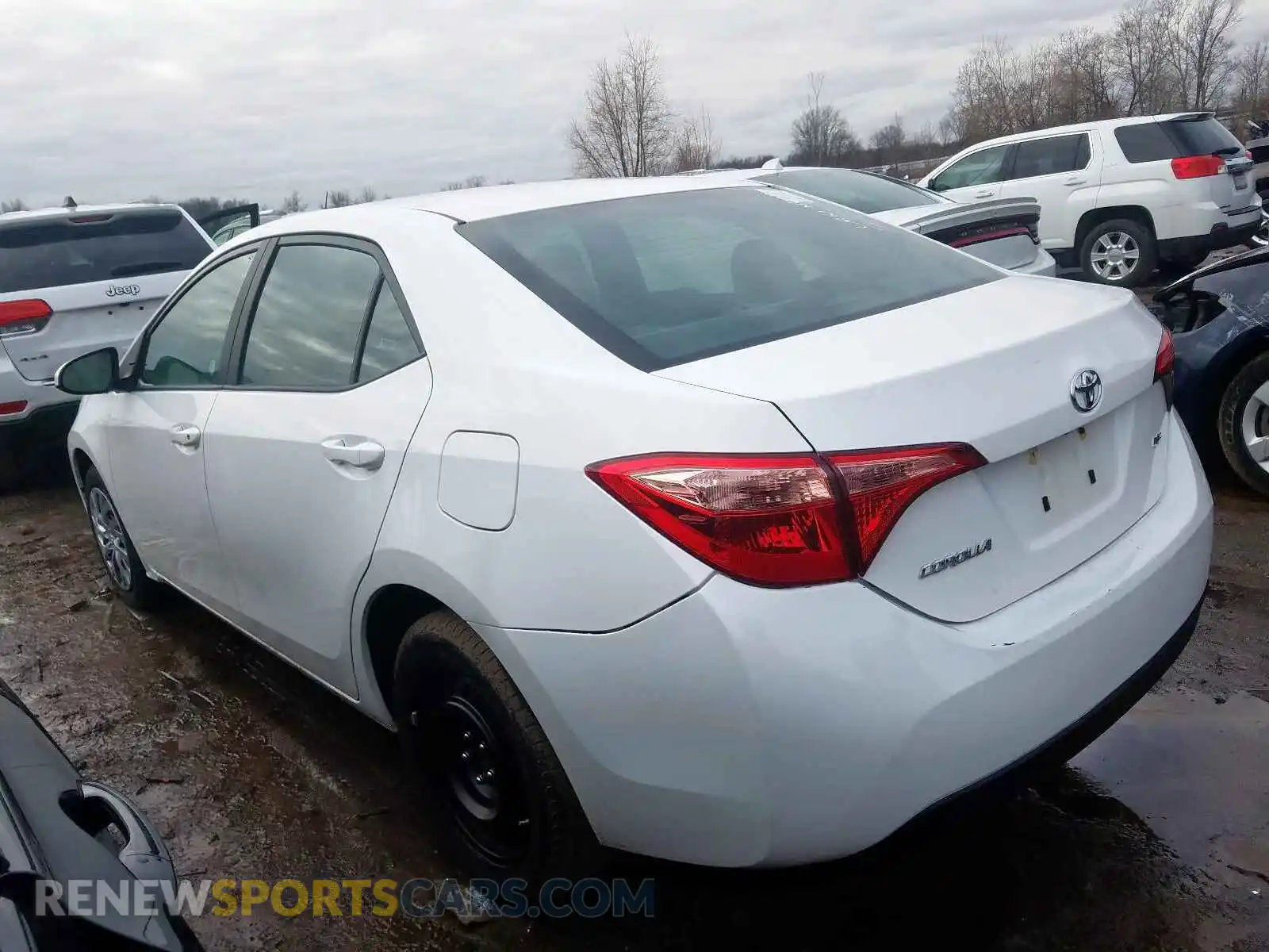 3 Photograph of a damaged car 2T1BURHE7KC173802 TOYOTA COROLLA 2019