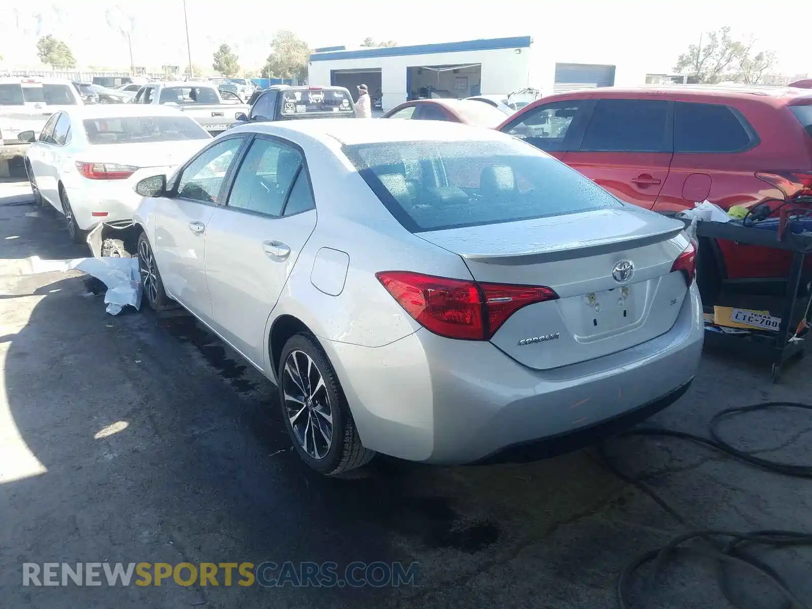 3 Photograph of a damaged car 2T1BURHE7KC176604 TOYOTA COROLLA 2019