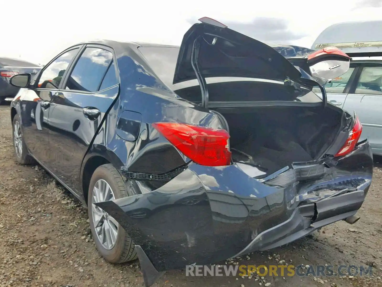 3 Photograph of a damaged car 2T1BURHE7KC188719 TOYOTA COROLLA 2019