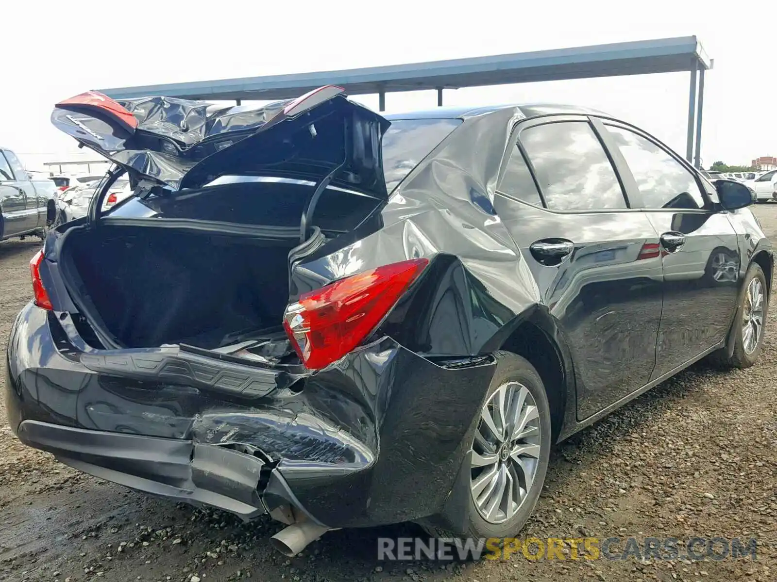 4 Photograph of a damaged car 2T1BURHE7KC188719 TOYOTA COROLLA 2019