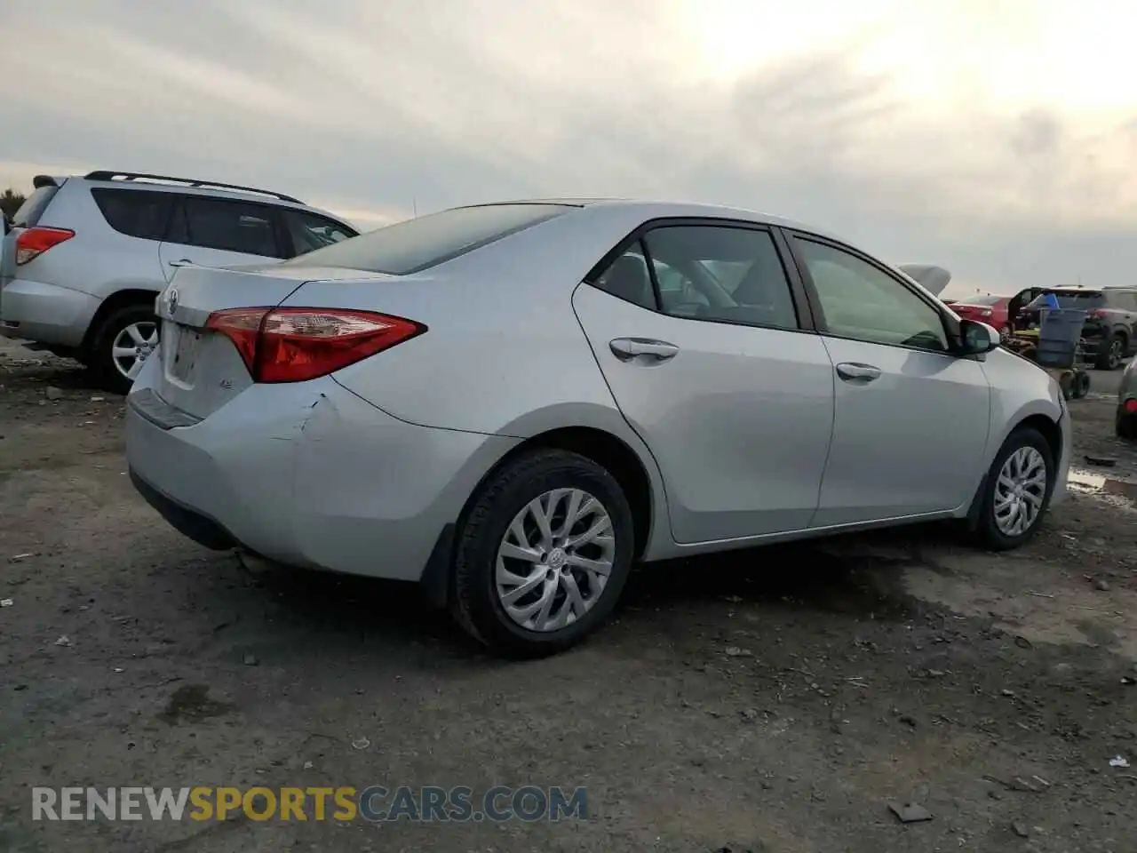 3 Photograph of a damaged car 2T1BURHE7KC195041 TOYOTA COROLLA 2019