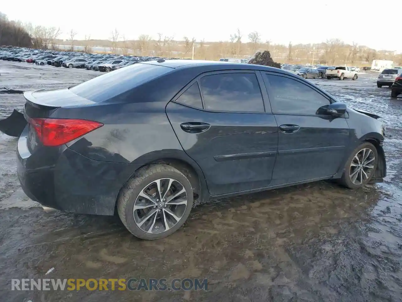 3 Photograph of a damaged car 2T1BURHE7KC197792 TOYOTA COROLLA 2019
