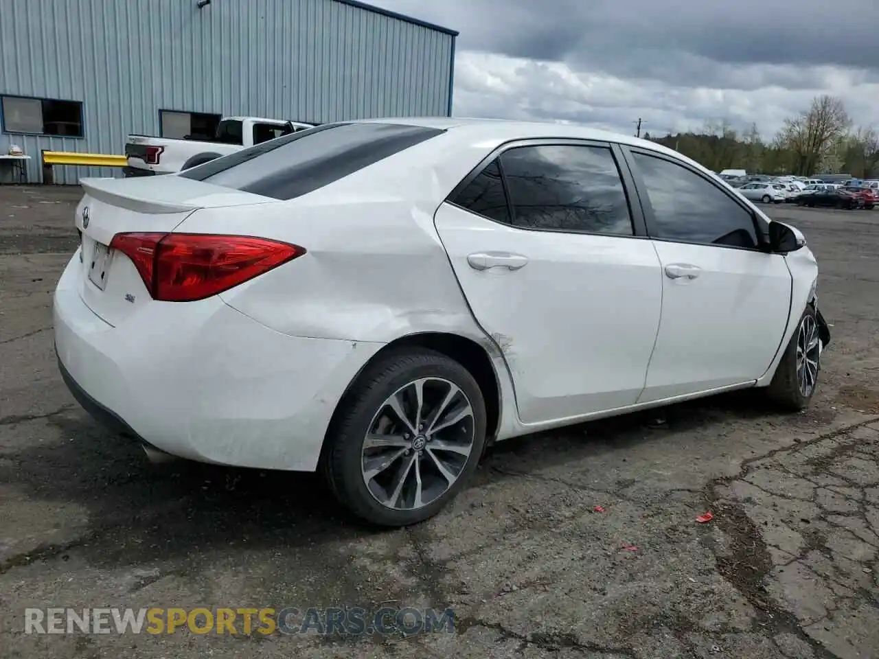 3 Photograph of a damaged car 2T1BURHE7KC200870 TOYOTA COROLLA 2019