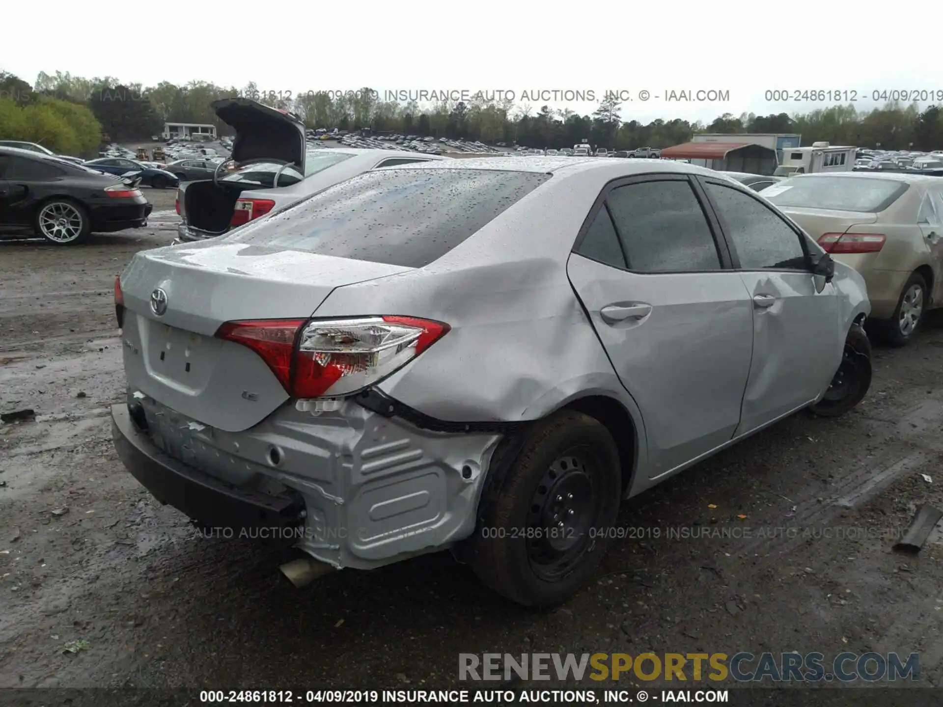 4 Photograph of a damaged car 2T1BURHE7KC202764 TOYOTA COROLLA 2019