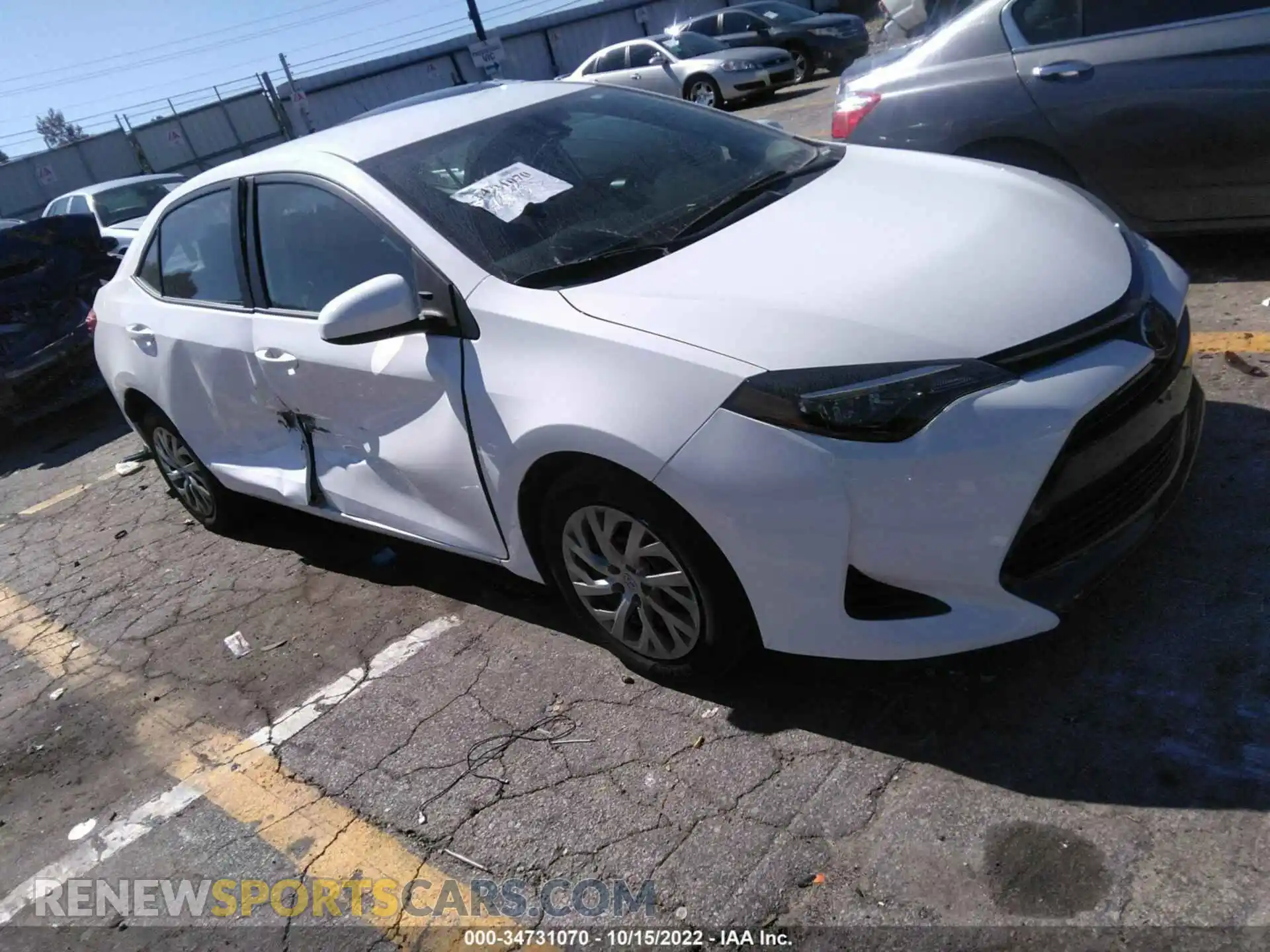 1 Photograph of a damaged car 2T1BURHE7KC204255 TOYOTA COROLLA 2019