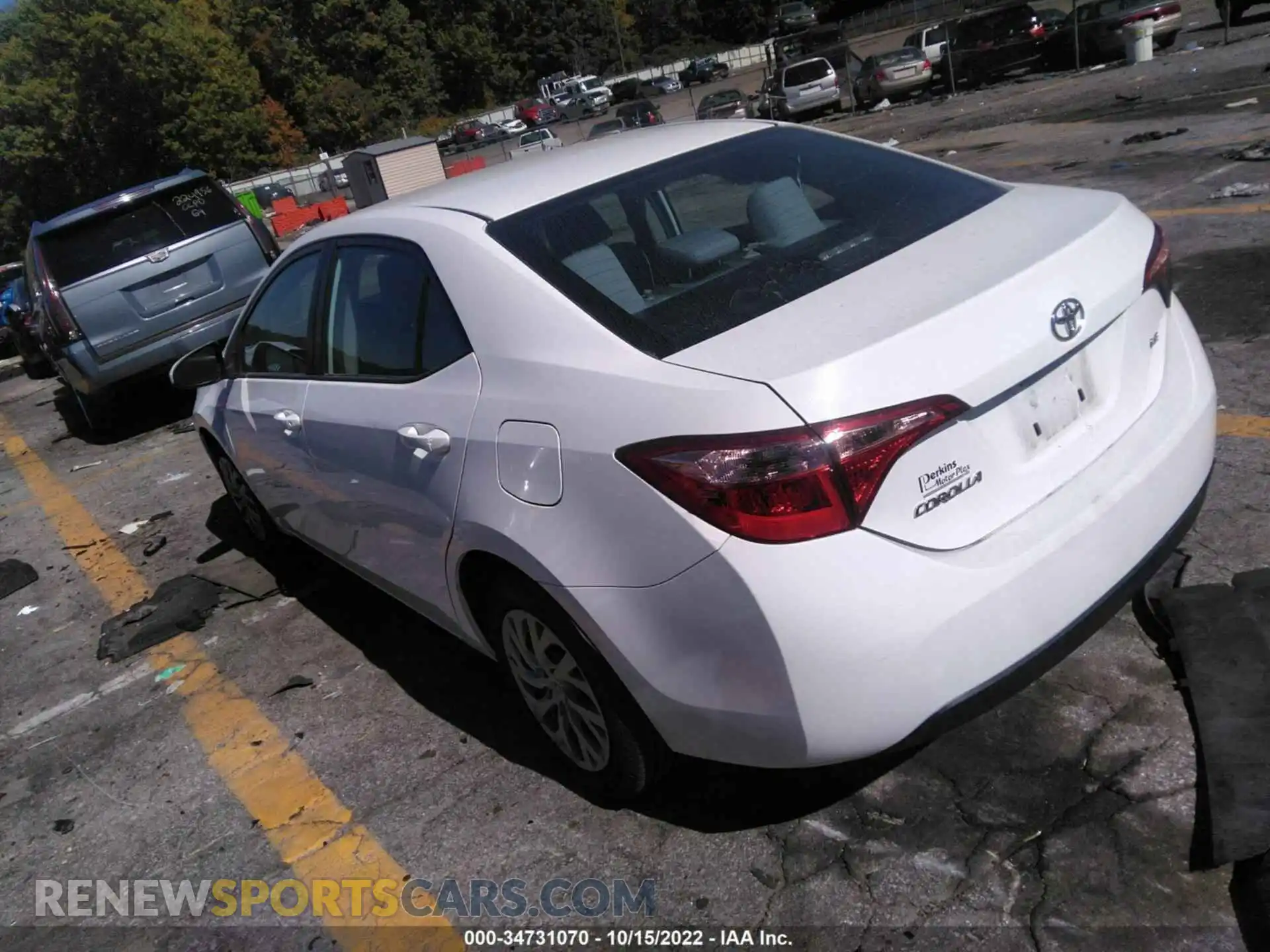 3 Photograph of a damaged car 2T1BURHE7KC204255 TOYOTA COROLLA 2019