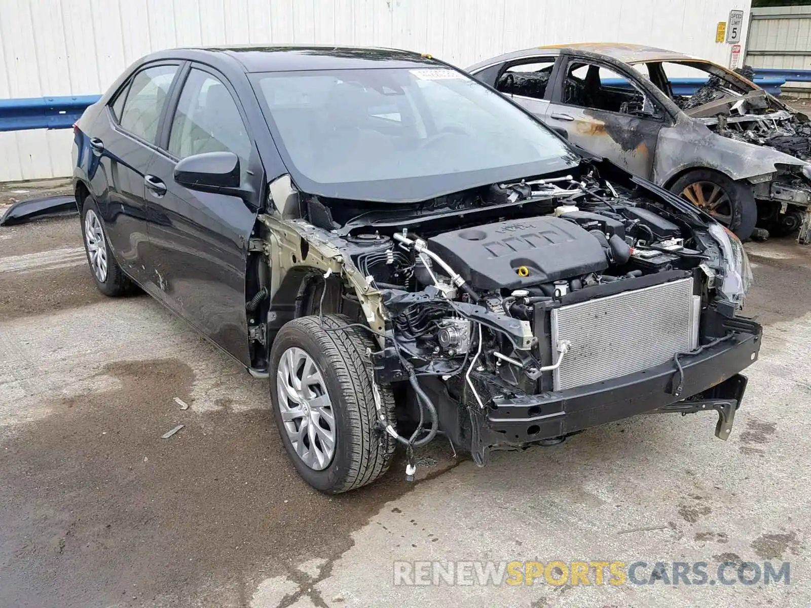 1 Photograph of a damaged car 2T1BURHE7KC215871 TOYOTA COROLLA 2019