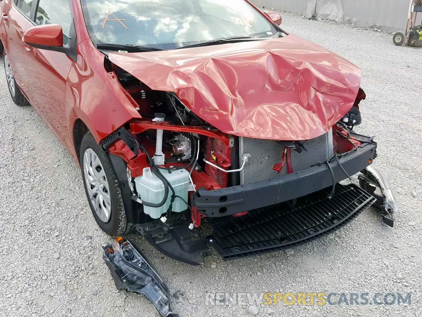 9 Photograph of a damaged car 2T1BURHE7KC218690 TOYOTA COROLLA 2019