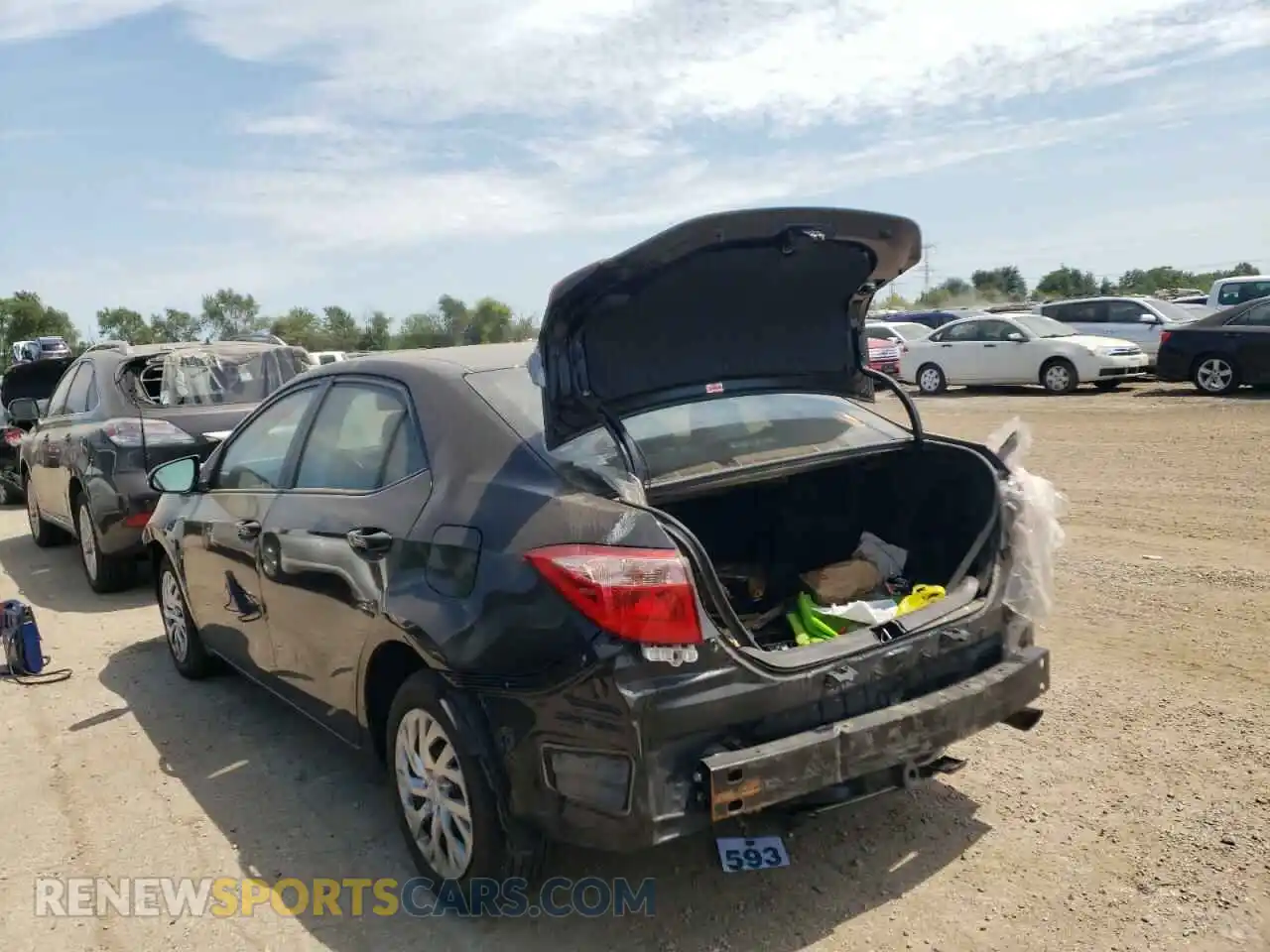 3 Photograph of a damaged car 2T1BURHE7KC235621 TOYOTA COROLLA 2019
