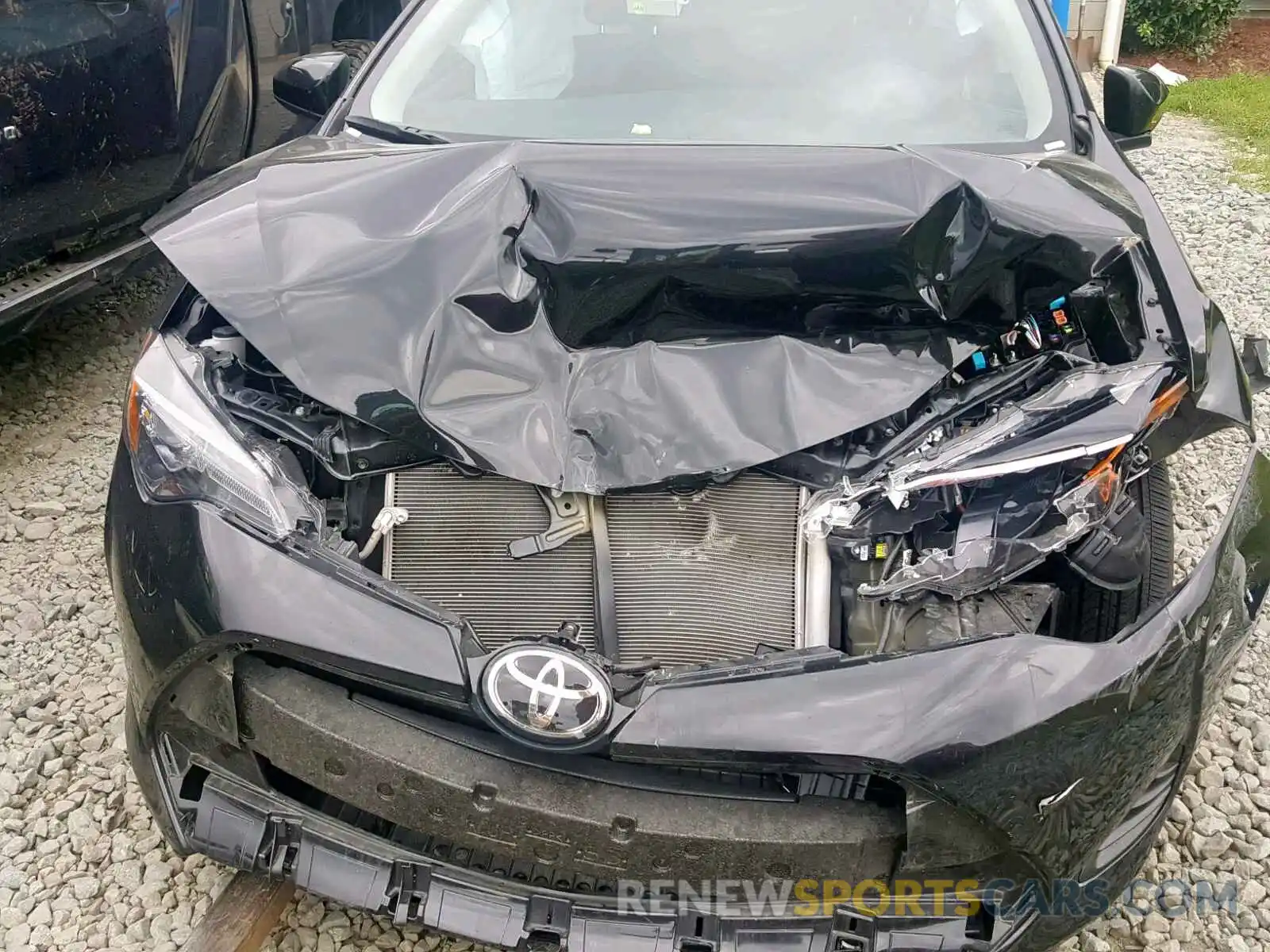 7 Photograph of a damaged car 2T1BURHE7KC237000 TOYOTA COROLLA 2019