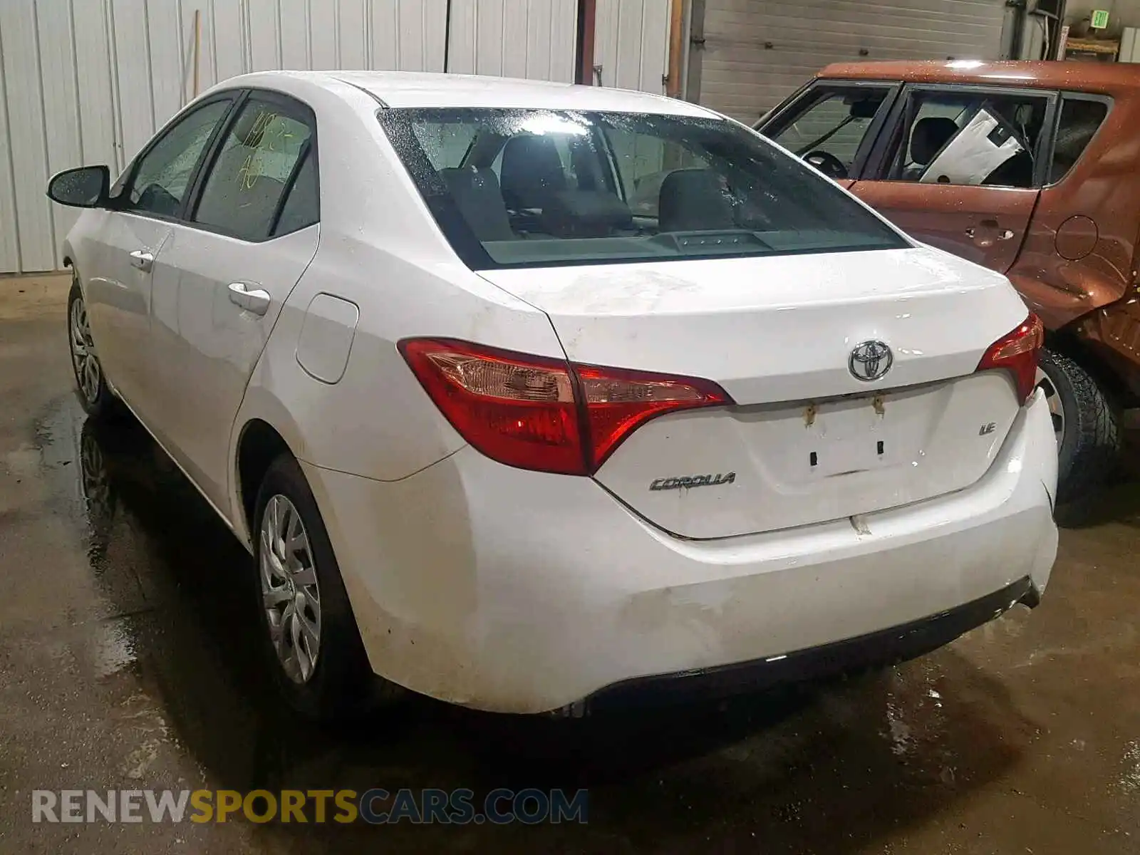 3 Photograph of a damaged car 2T1BURHE7KC237367 TOYOTA COROLLA 2019