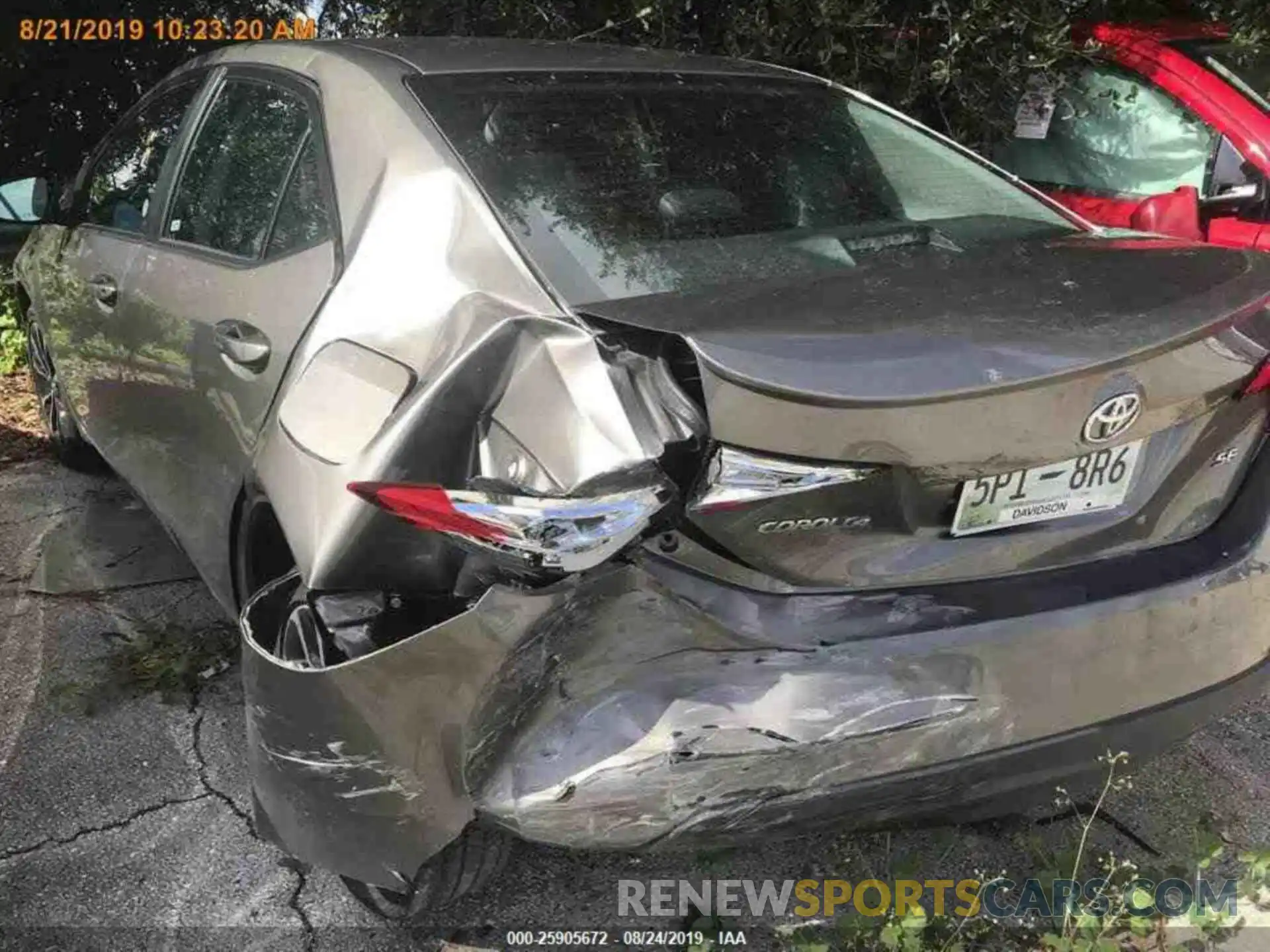 16 Photograph of a damaged car 2T1BURHE7KC238261 TOYOTA COROLLA 2019
