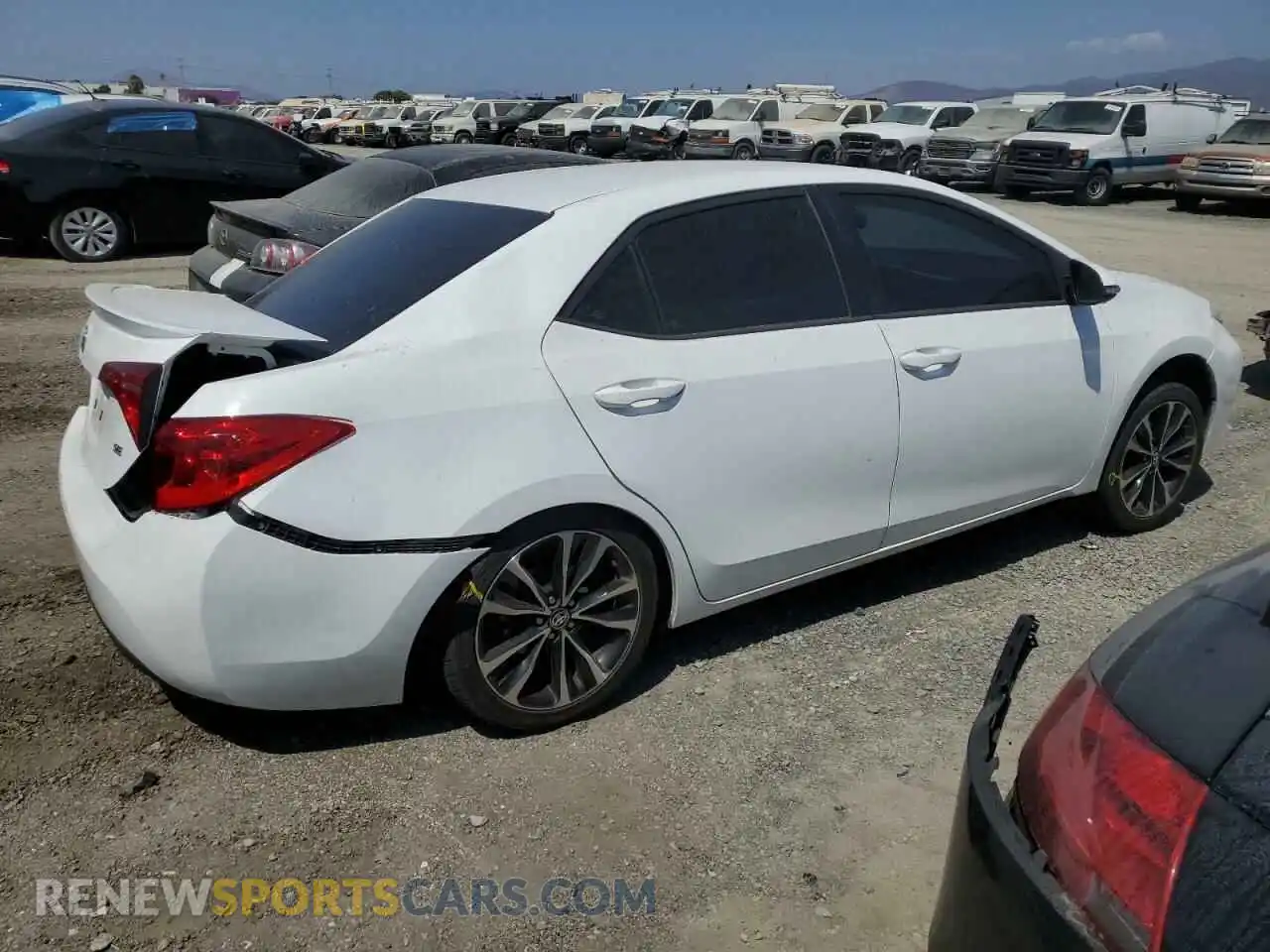 3 Photograph of a damaged car 2T1BURHE7KC240219 TOYOTA COROLLA 2019