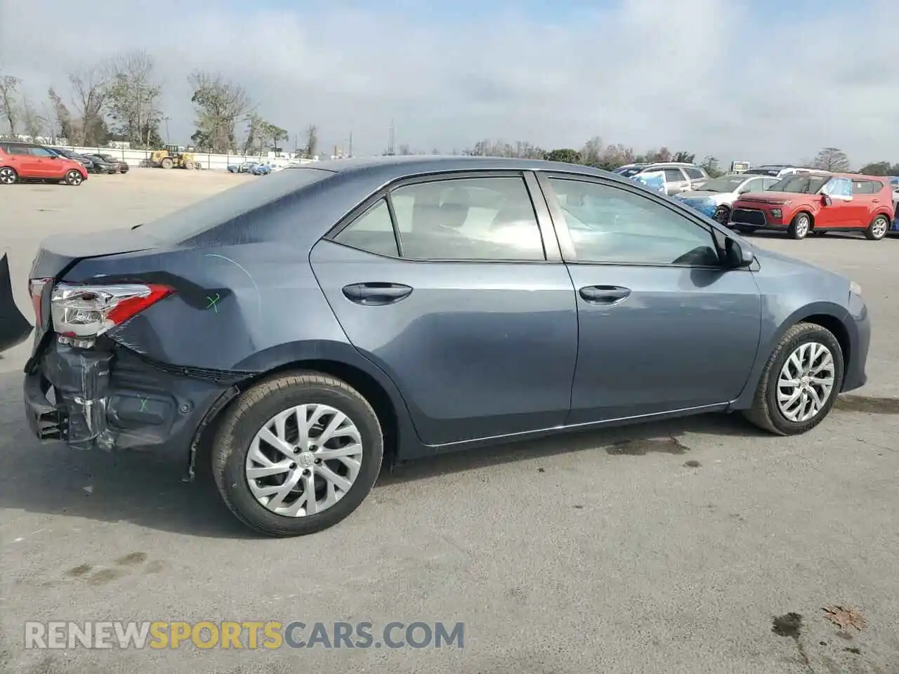 3 fotografías del automóvil dañado 2T1BURHE7KC240964 TOYOTA COROLLA 2019