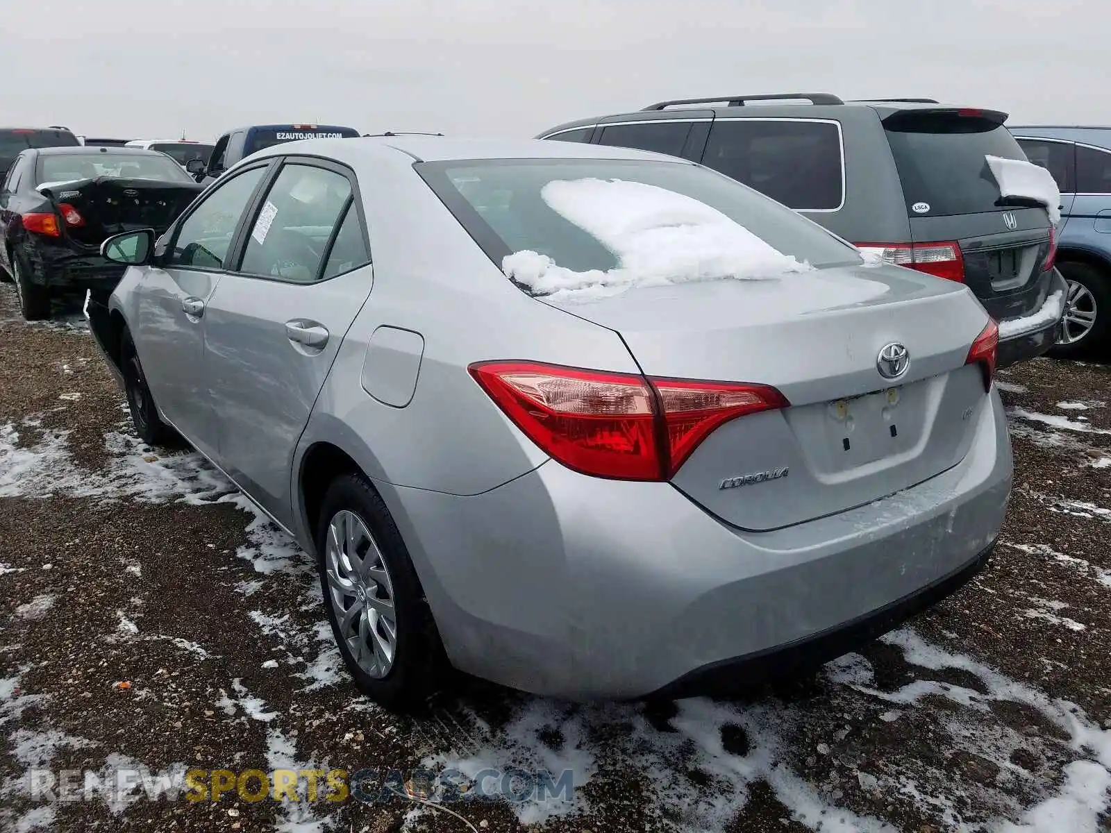 3 Photograph of a damaged car 2T1BURHE7KC242570 TOYOTA COROLLA 2019