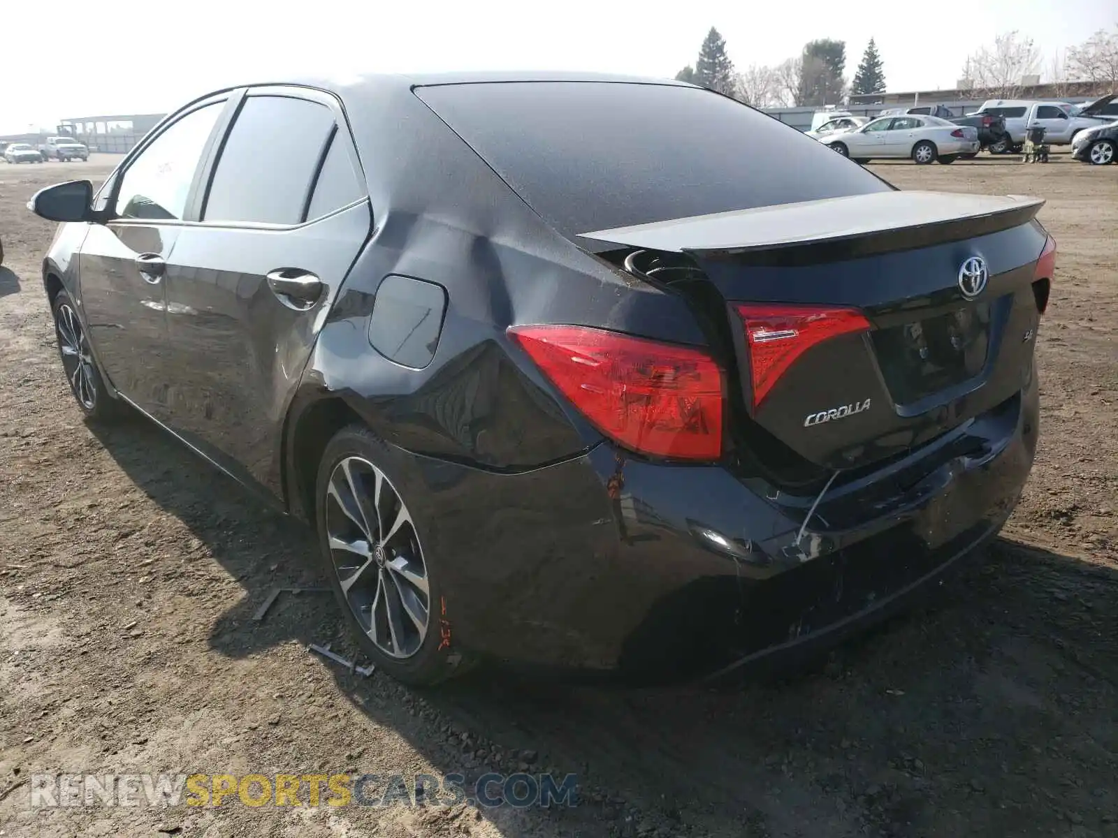 3 Photograph of a damaged car 2T1BURHE8KC128738 TOYOTA COROLLA 2019