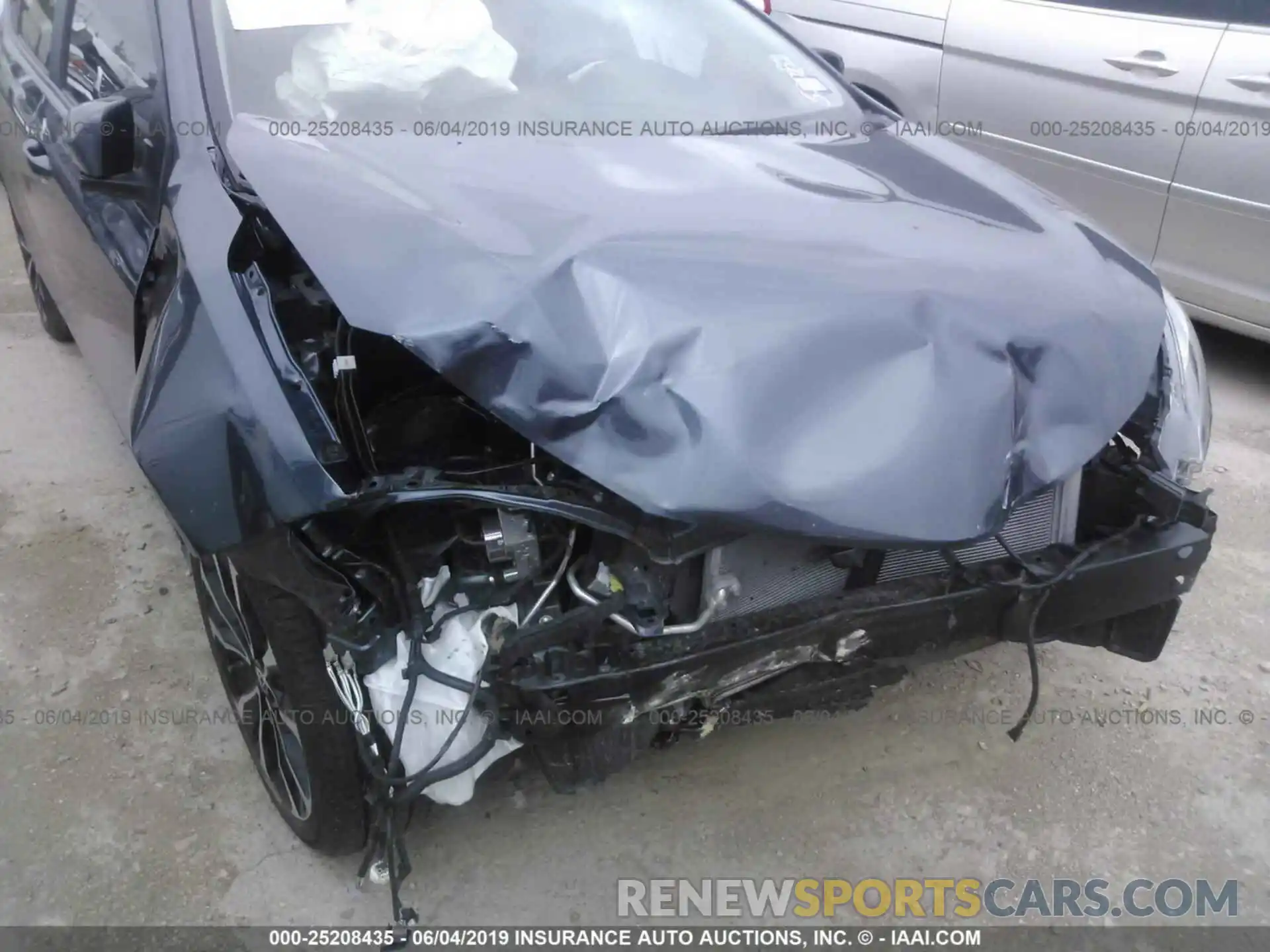 6 Photograph of a damaged car 2T1BURHE8KC131400 TOYOTA COROLLA 2019