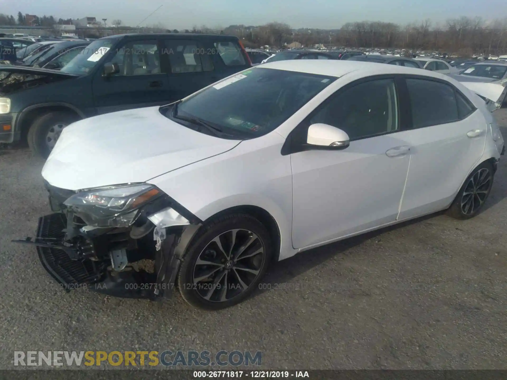 2 Photograph of a damaged car 2T1BURHE8KC135723 TOYOTA COROLLA 2019