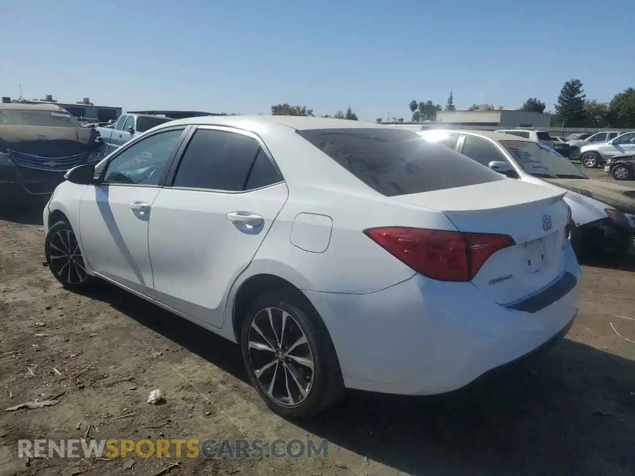 3 Photograph of a damaged car 2T1BURHE8KC139075 TOYOTA COROLLA 2019