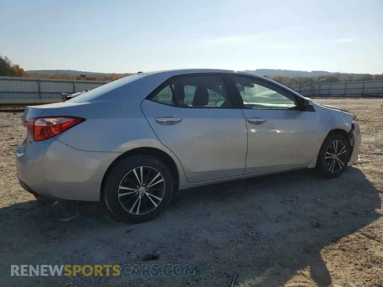 3 Photograph of a damaged car 2T1BURHE8KC149041 TOYOTA COROLLA 2019