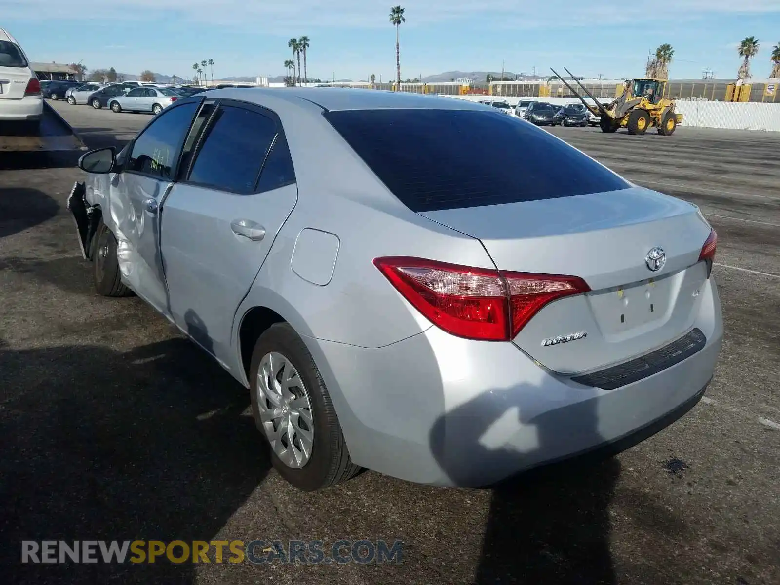 3 Photograph of a damaged car 2T1BURHE8KC151274 TOYOTA COROLLA 2019