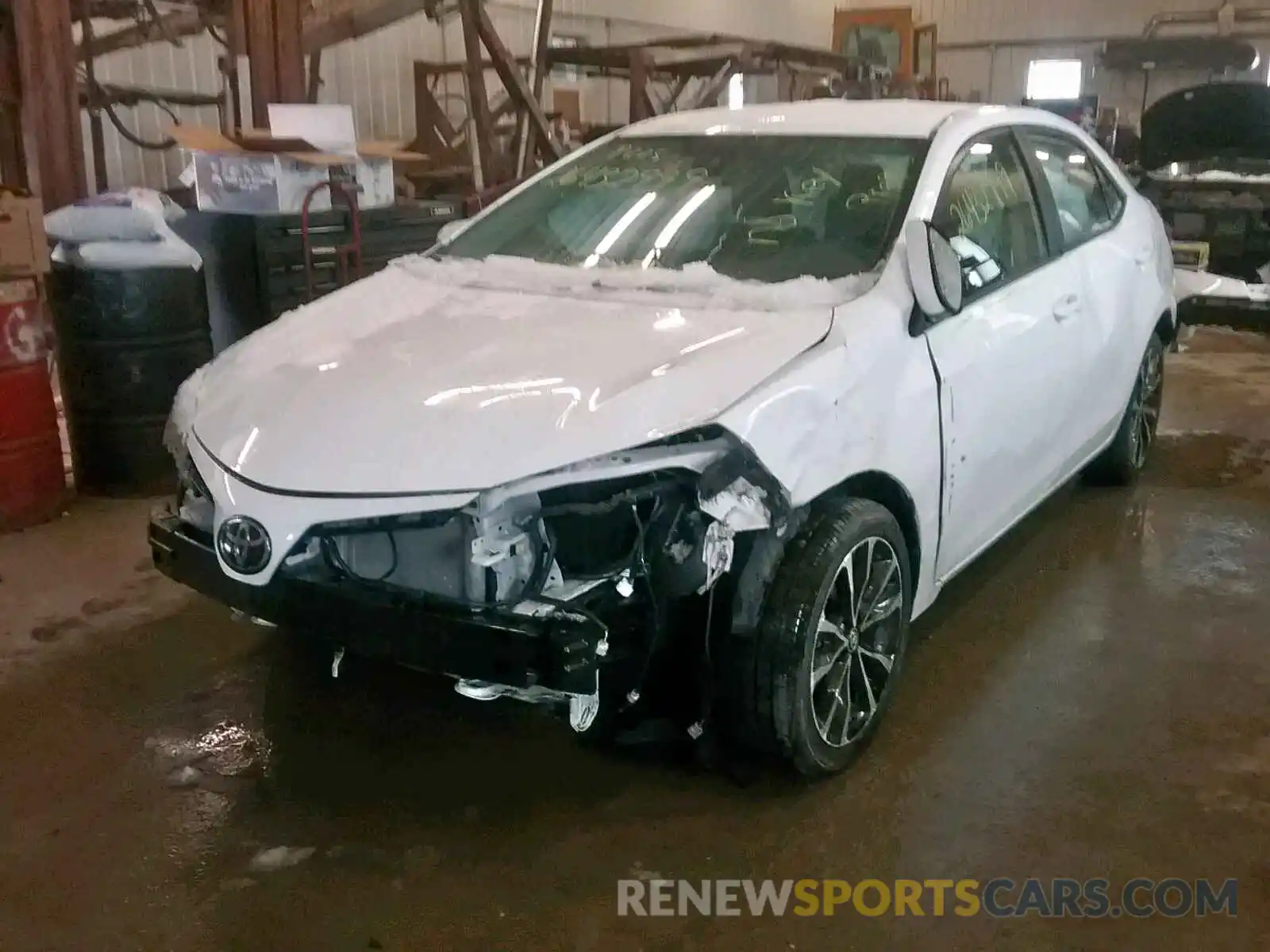 2 Photograph of a damaged car 2T1BURHE8KC157527 TOYOTA COROLLA 2019