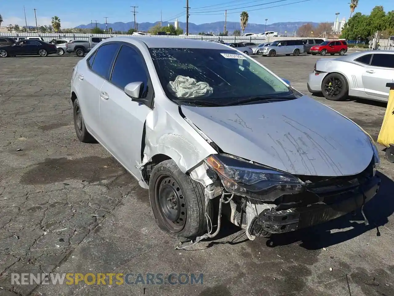 1 Photograph of a damaged car 2T1BURHE8KC157933 TOYOTA COROLLA 2019