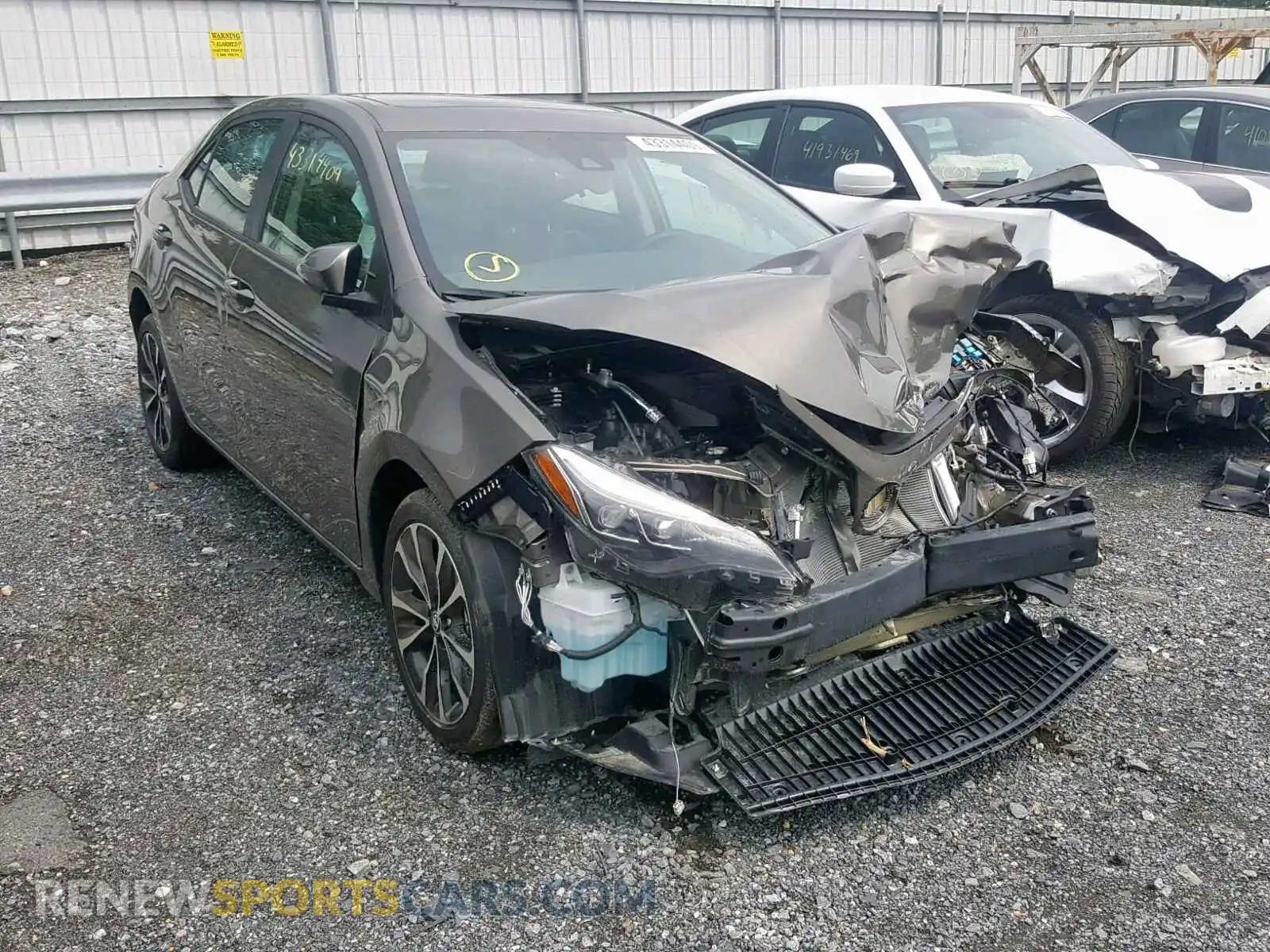 1 Фотография поврежденного автомобиля 2T1BURHE8KC160704 TOYOTA COROLLA 2019