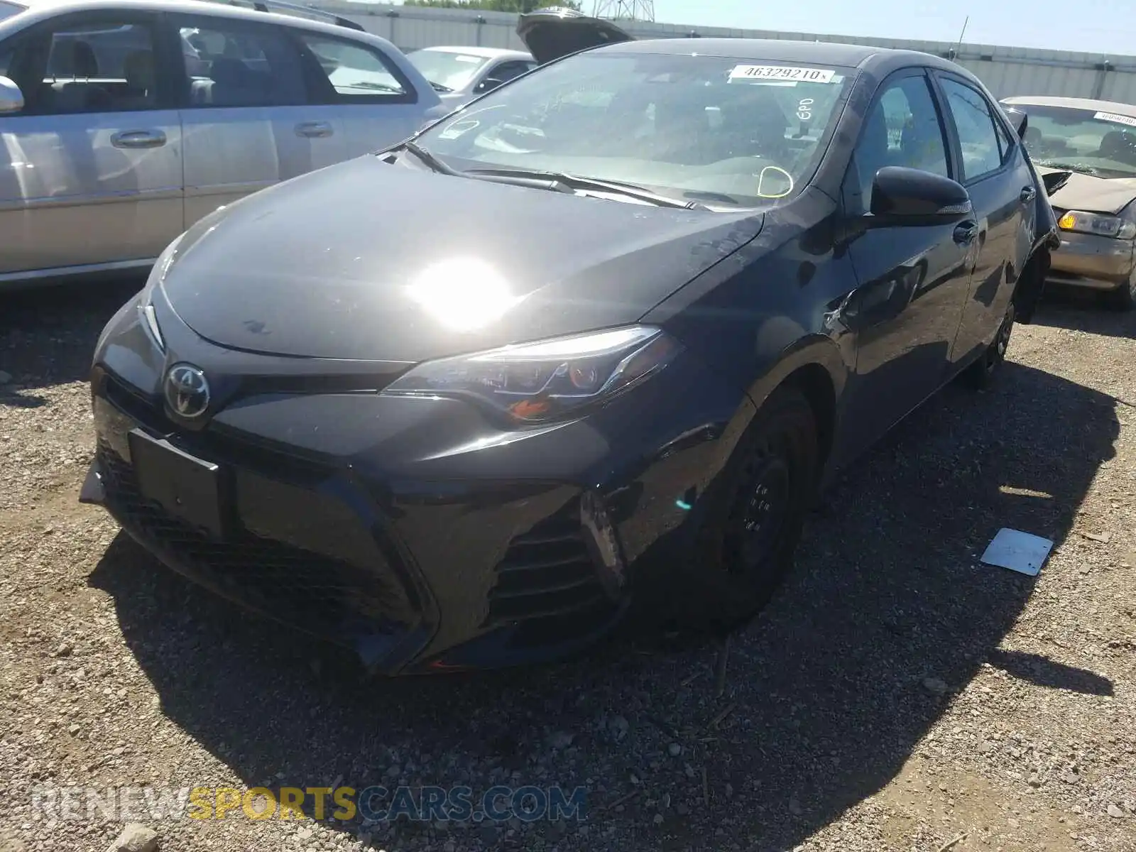 2 fotografías del automóvil dañado 2T1BURHE8KC163831 TOYOTA COROLLA 2019
