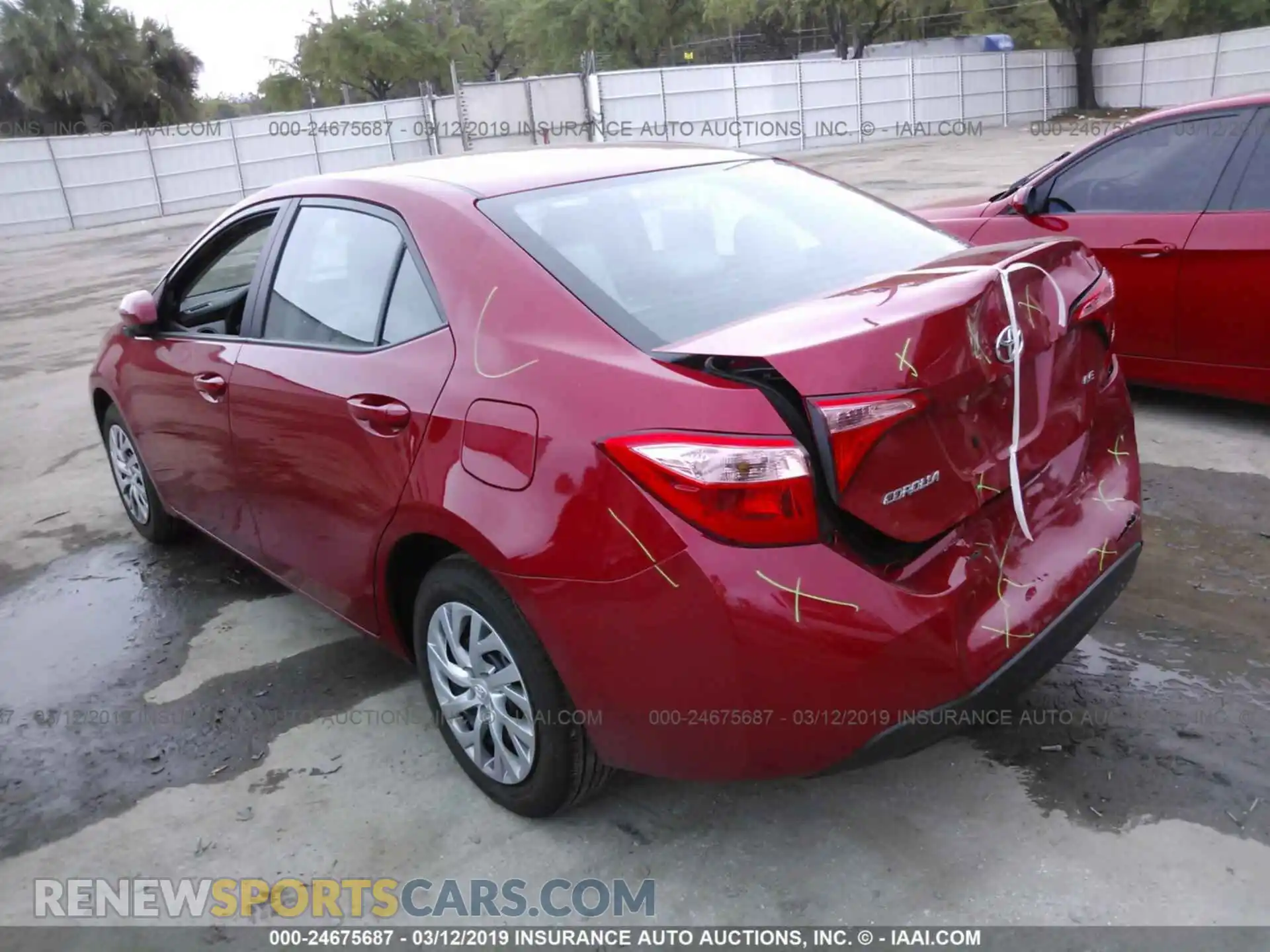 3 Photograph of a damaged car 2T1BURHE8KC165109 TOYOTA COROLLA 2019