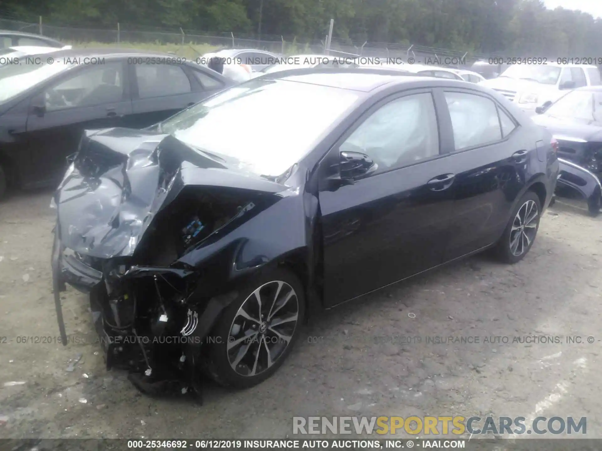 2 Photograph of a damaged car 2T1BURHE8KC170424 TOYOTA COROLLA 2019