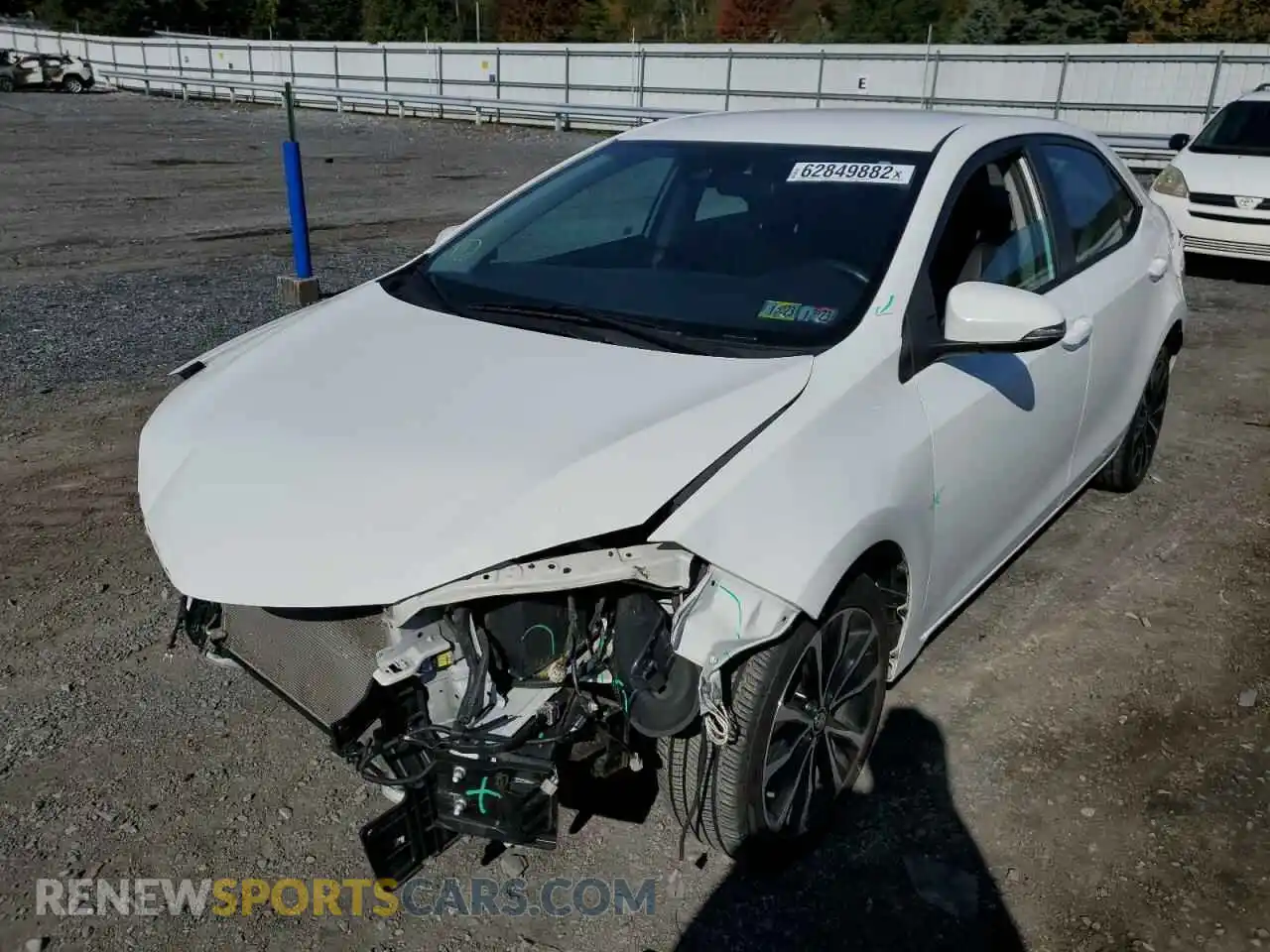 2 Photograph of a damaged car 2T1BURHE8KC170875 TOYOTA COROLLA 2019