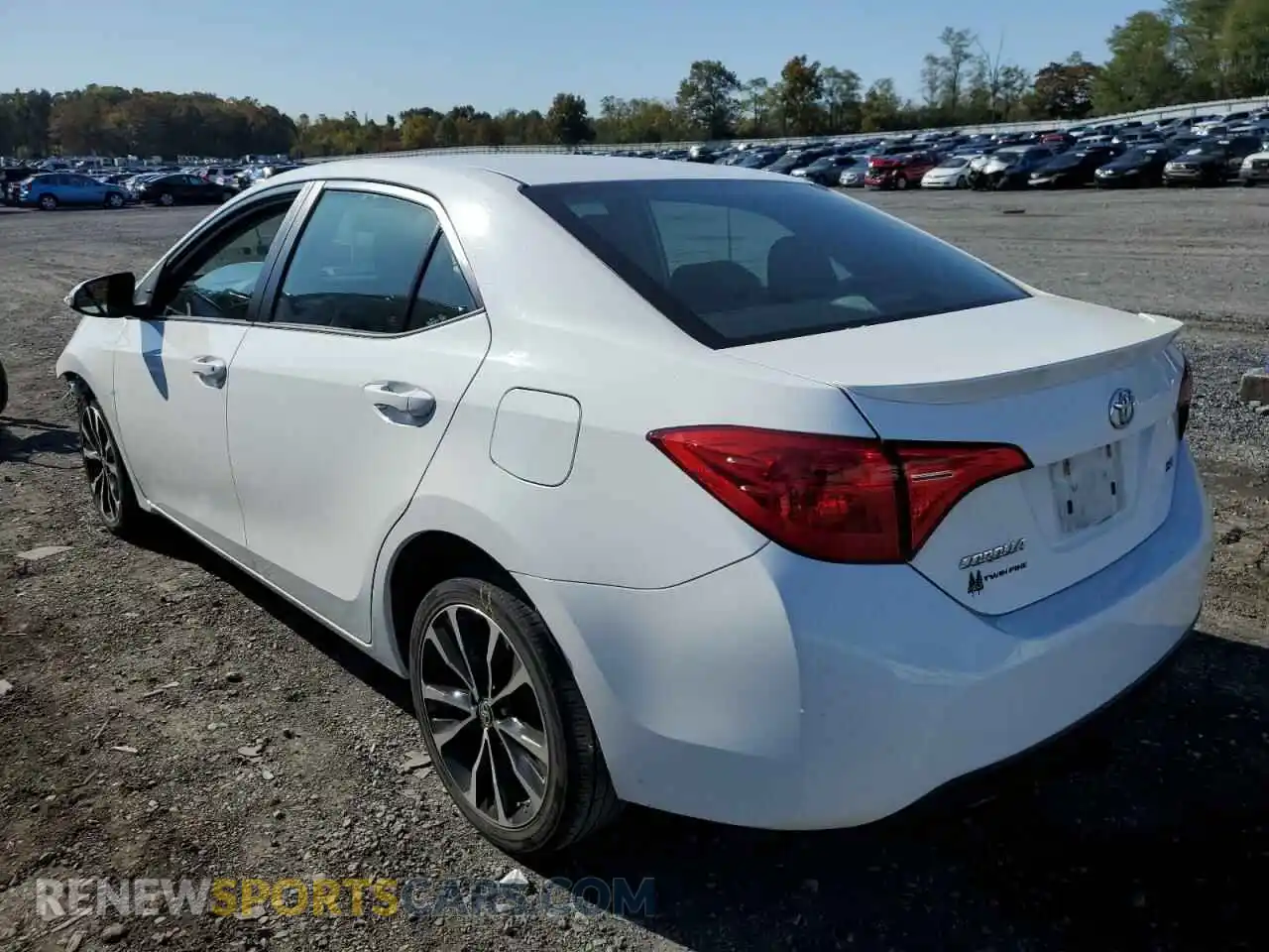 3 Photograph of a damaged car 2T1BURHE8KC170875 TOYOTA COROLLA 2019
