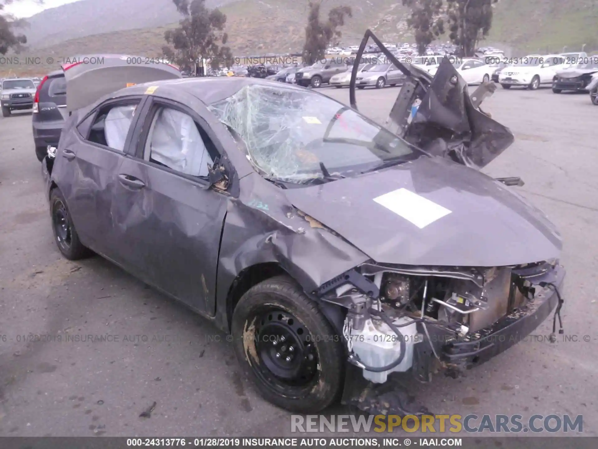 1 Photograph of a damaged car 2T1BURHE8KC180225 TOYOTA COROLLA 2019