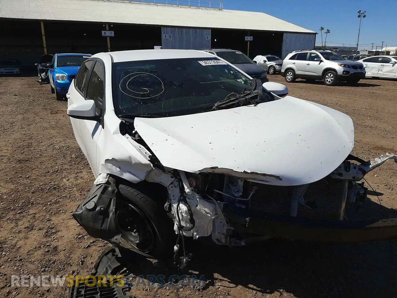 1 Photograph of a damaged car 2T1BURHE8KC182203 TOYOTA COROLLA 2019