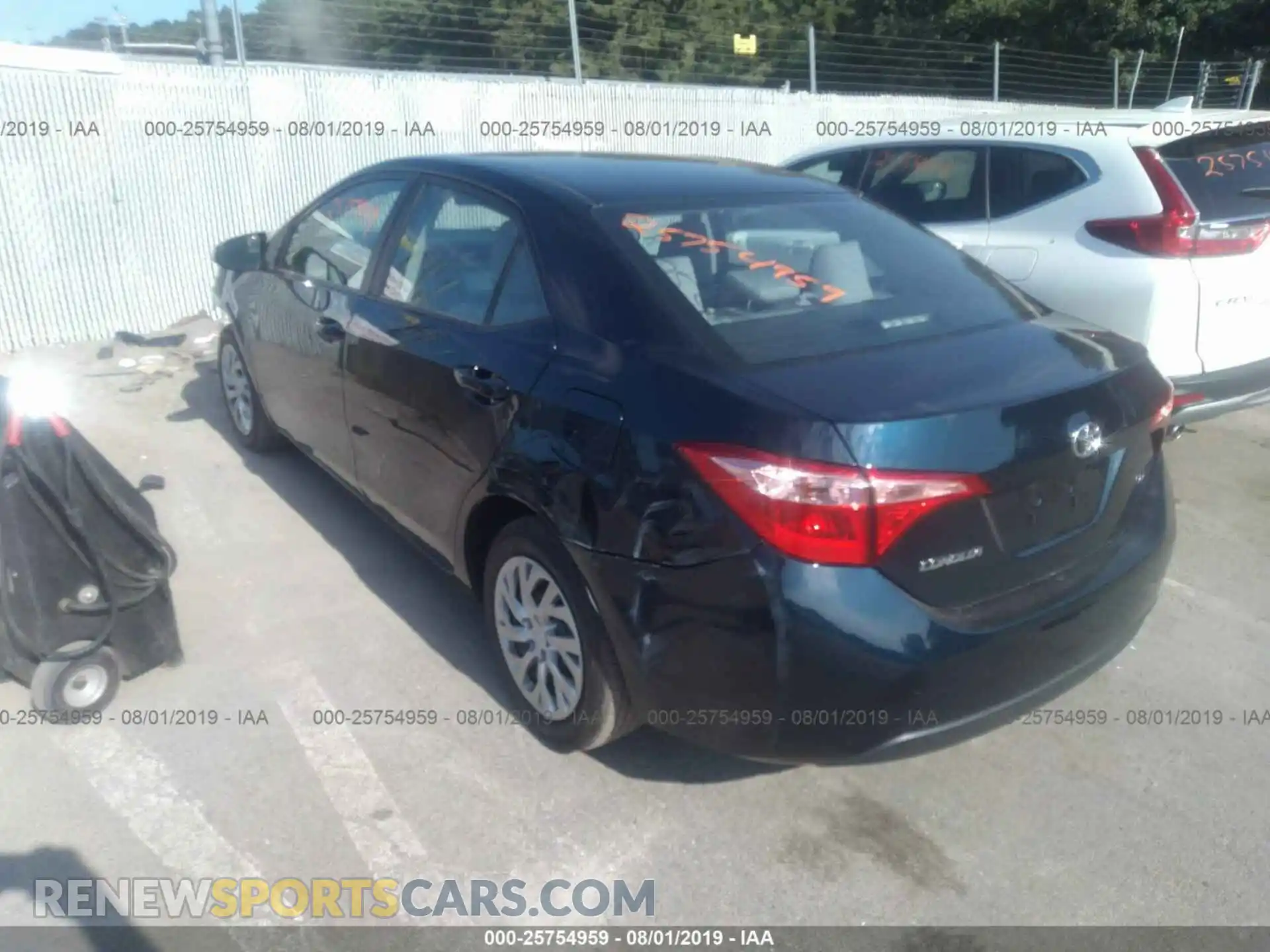 3 Photograph of a damaged car 2T1BURHE8KC183898 TOYOTA COROLLA 2019