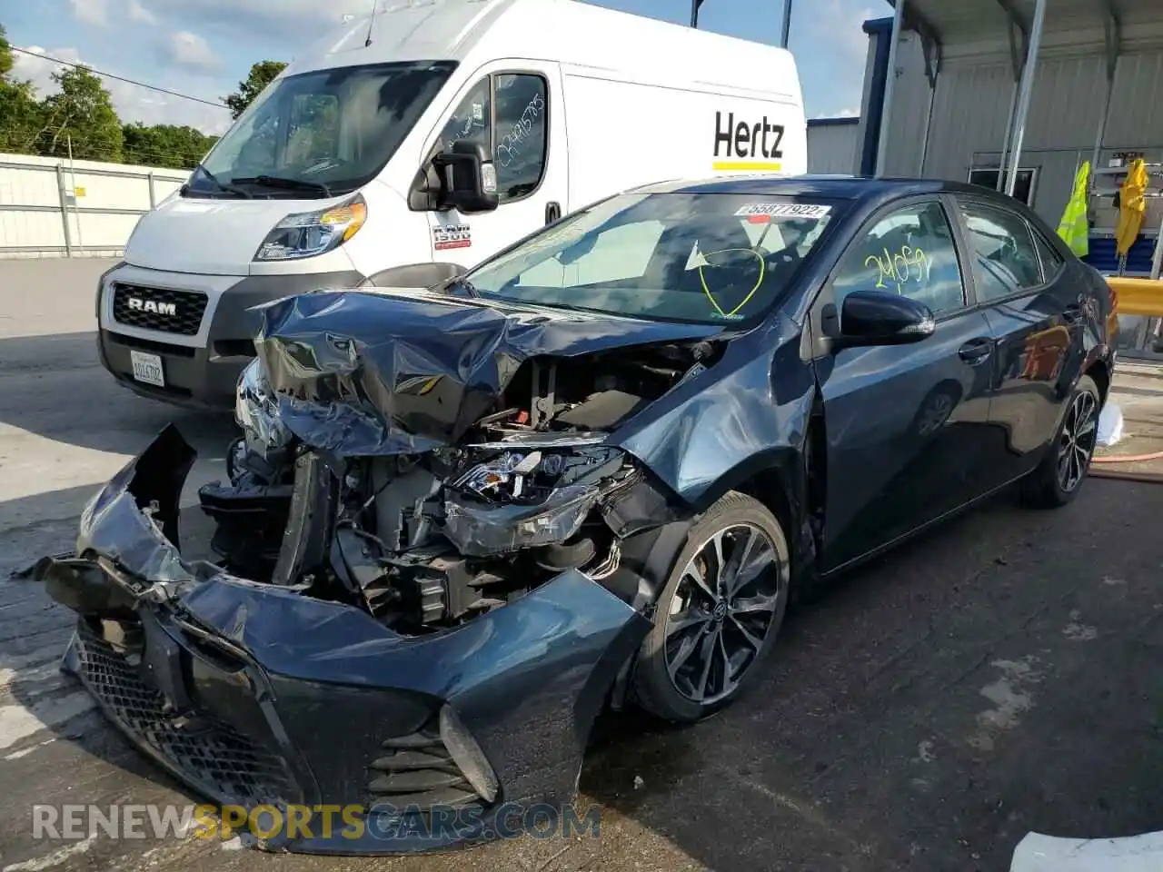 2 fotografías del automóvil dañado 2T1BURHE8KC184937 TOYOTA COROLLA 2019