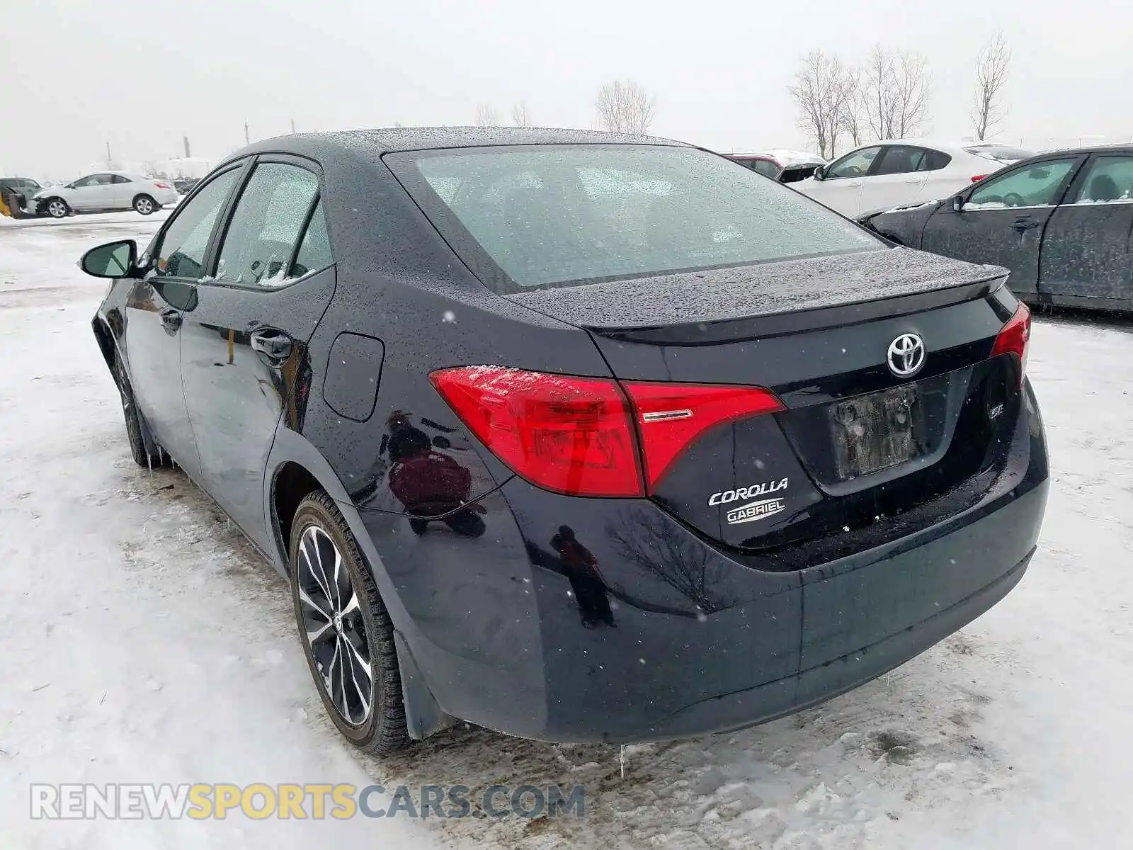 3 Photograph of a damaged car 2T1BURHE8KC207620 TOYOTA COROLLA 2019