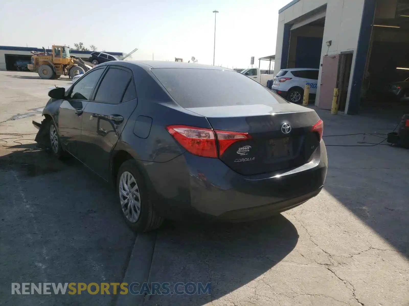 3 Фотография поврежденного автомобиля 2T1BURHE8KC211599 TOYOTA COROLLA 2019