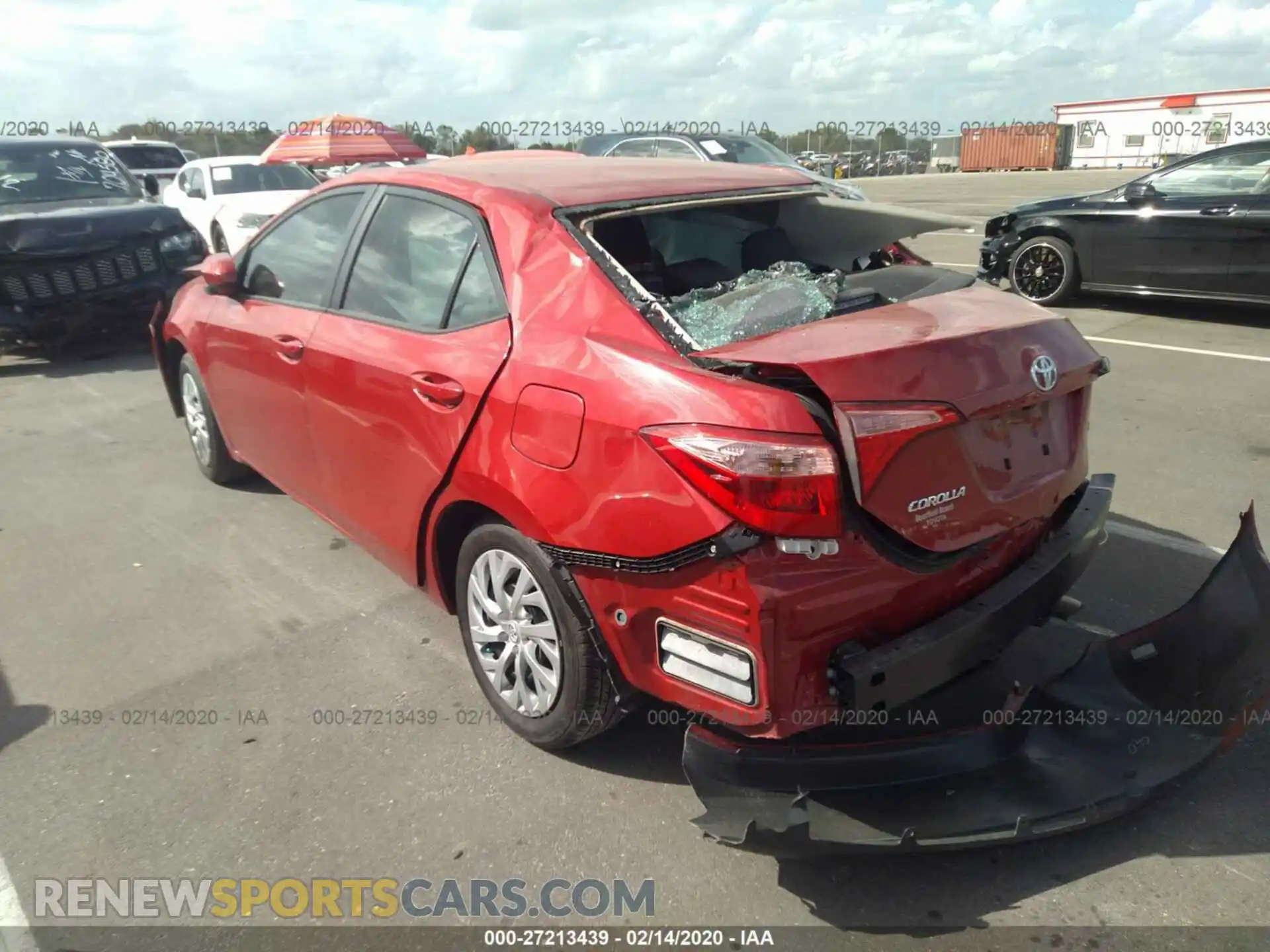 3 Photograph of a damaged car 2T1BURHE8KC215748 TOYOTA COROLLA 2019
