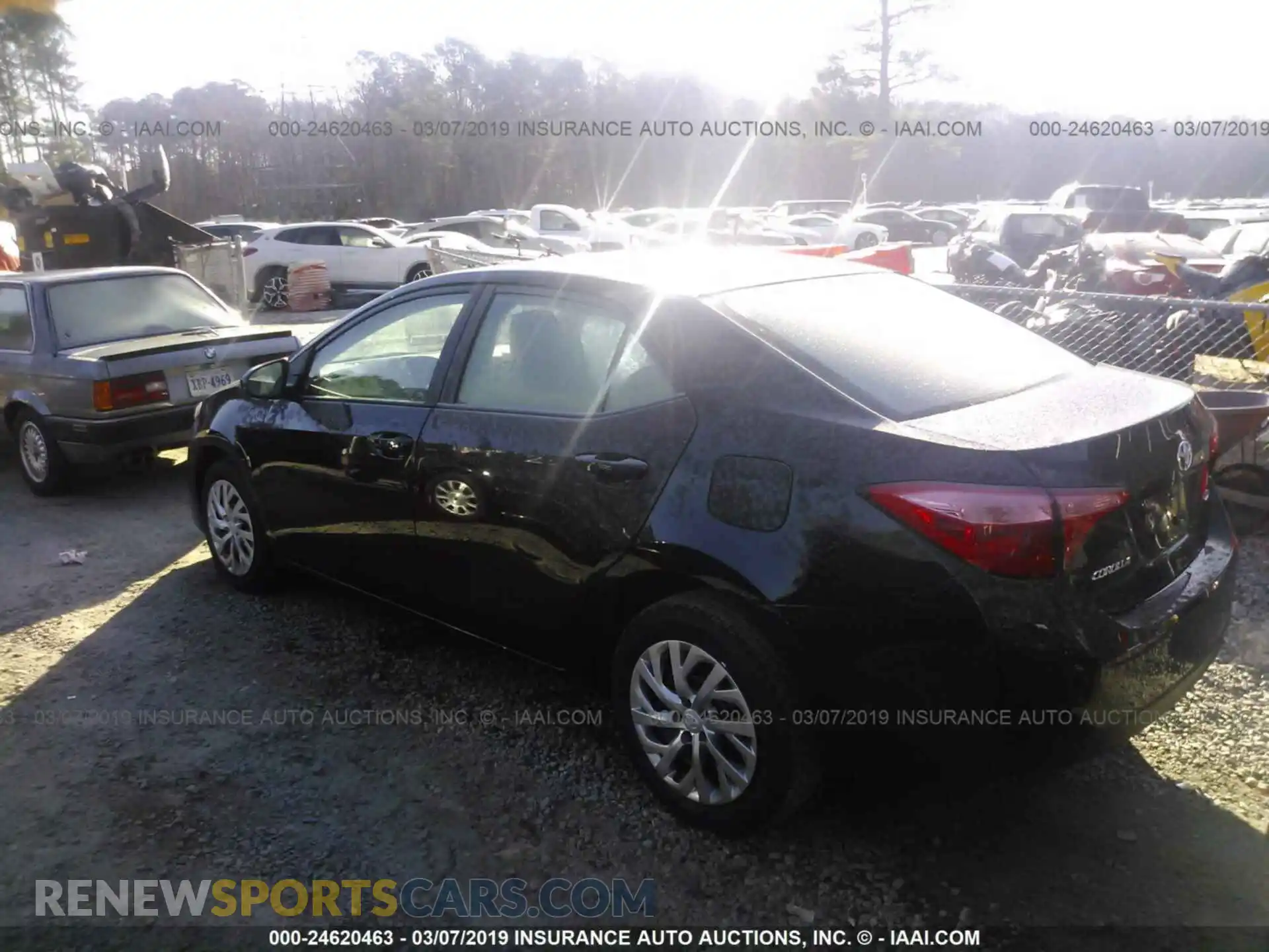 3 Photograph of a damaged car 2T1BURHE8KC219718 TOYOTA COROLLA 2019