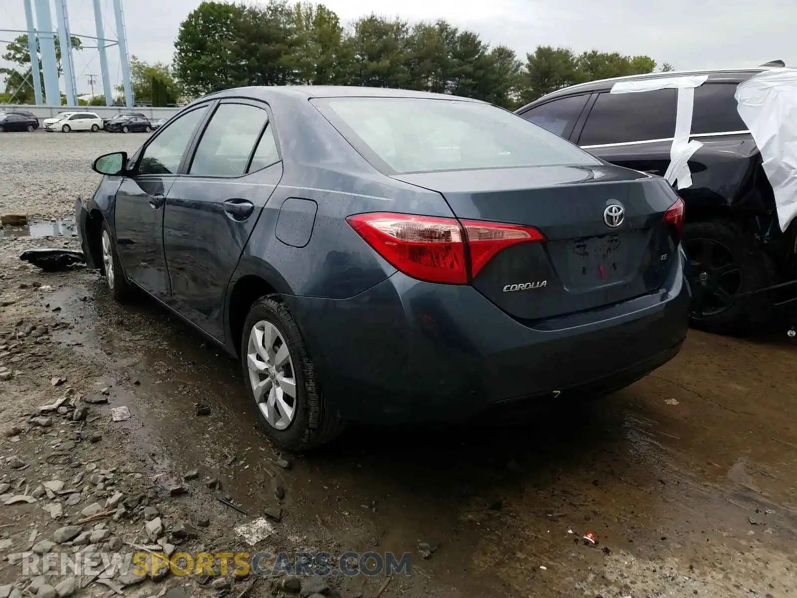 3 Photograph of a damaged car 2T1BURHE8KC224207 TOYOTA COROLLA 2019