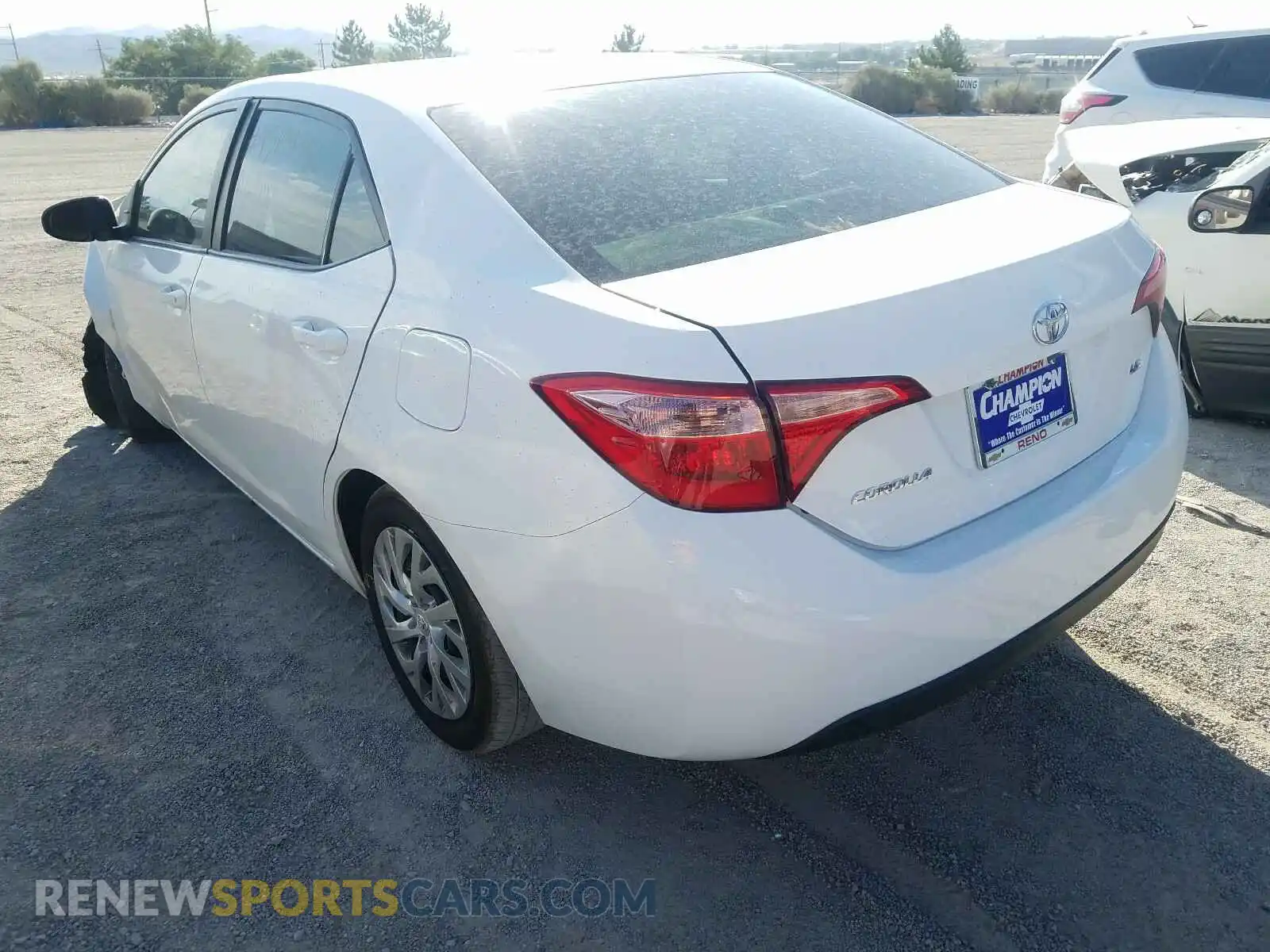 3 Photograph of a damaged car 2T1BURHE8KC225020 TOYOTA COROLLA 2019